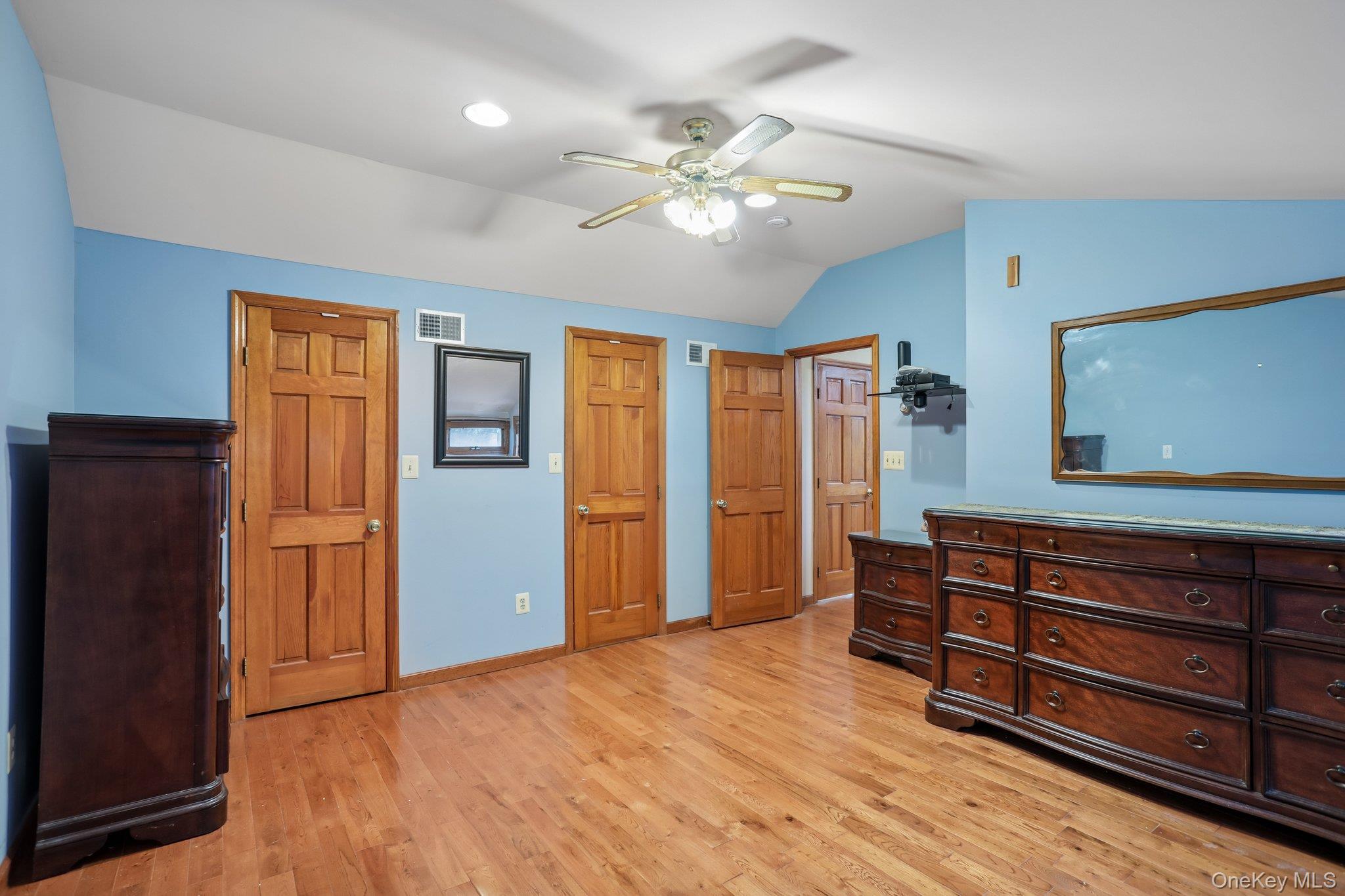 8 Sunset Heights Property Photo 24