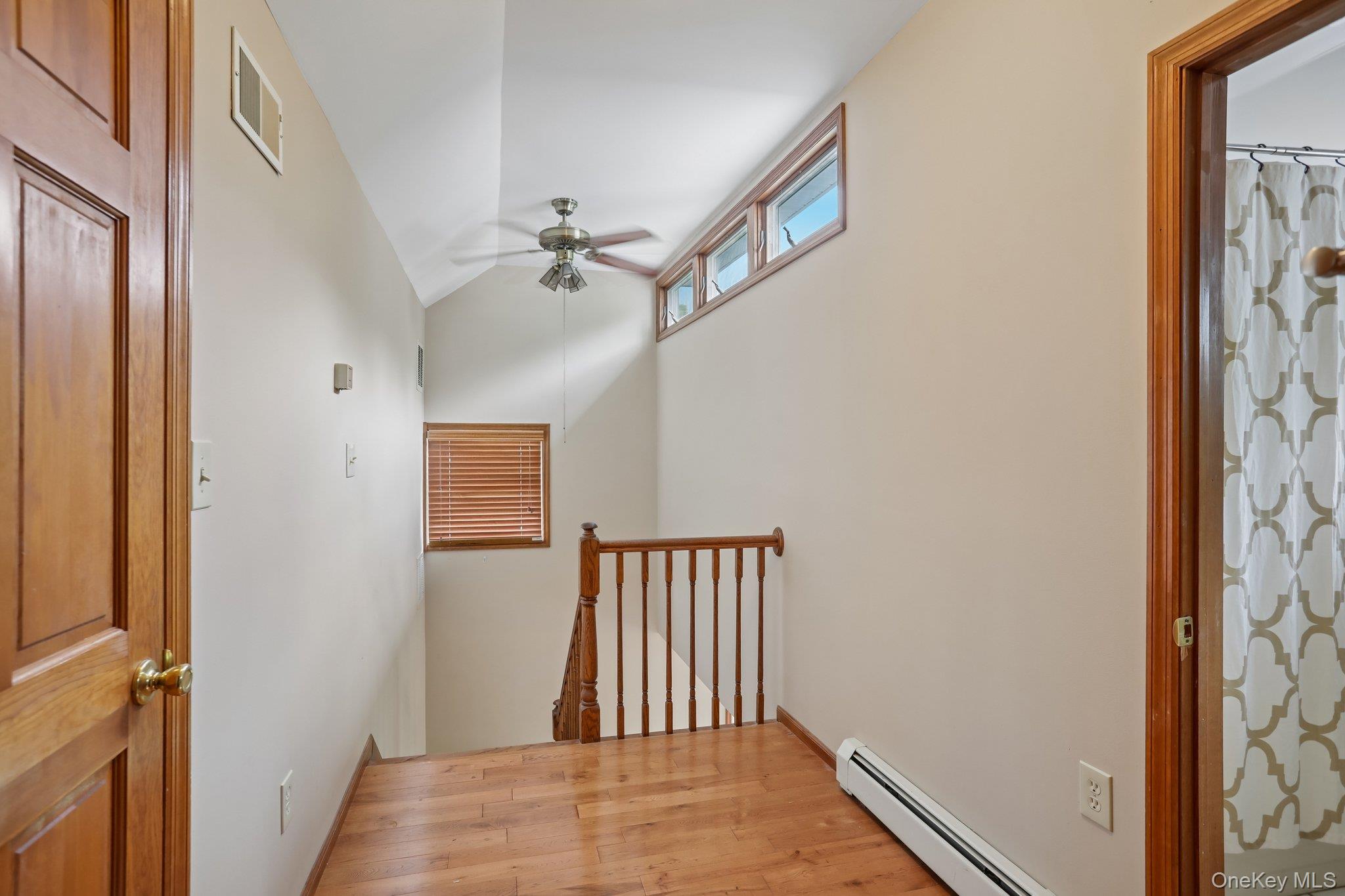 8 Sunset Heights Property Photo 28
