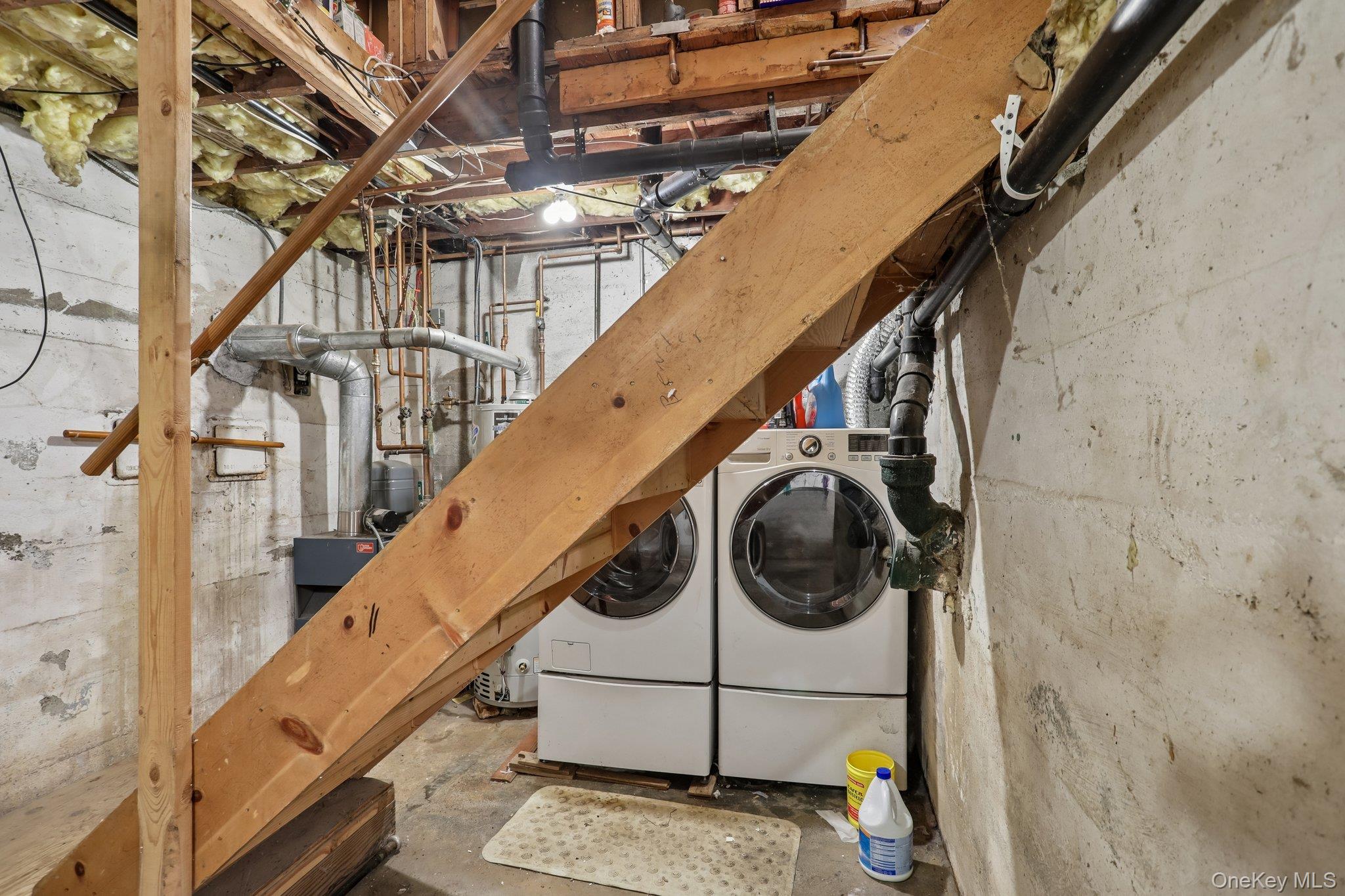 8 Sunset Heights Property Photo 29