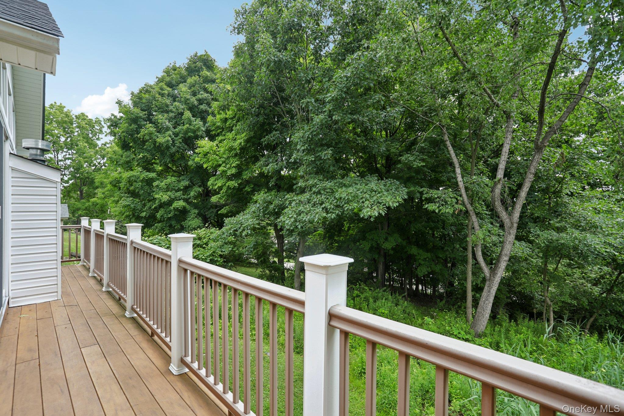 8 Sunset Heights Property Photo 33