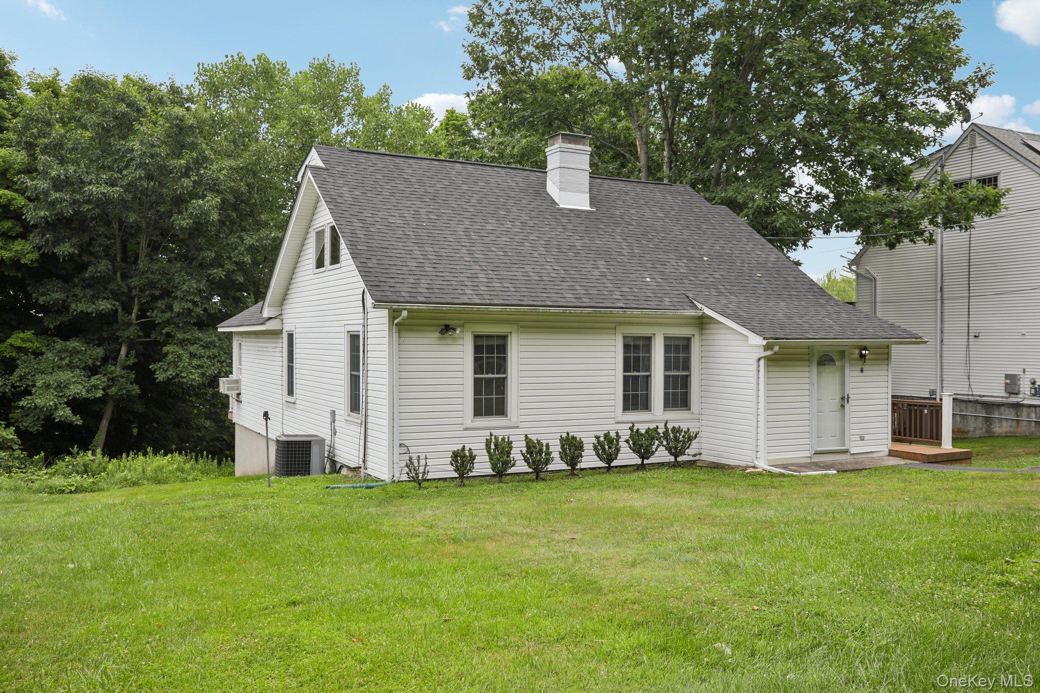 8 Sunset Heights Property Photo 39