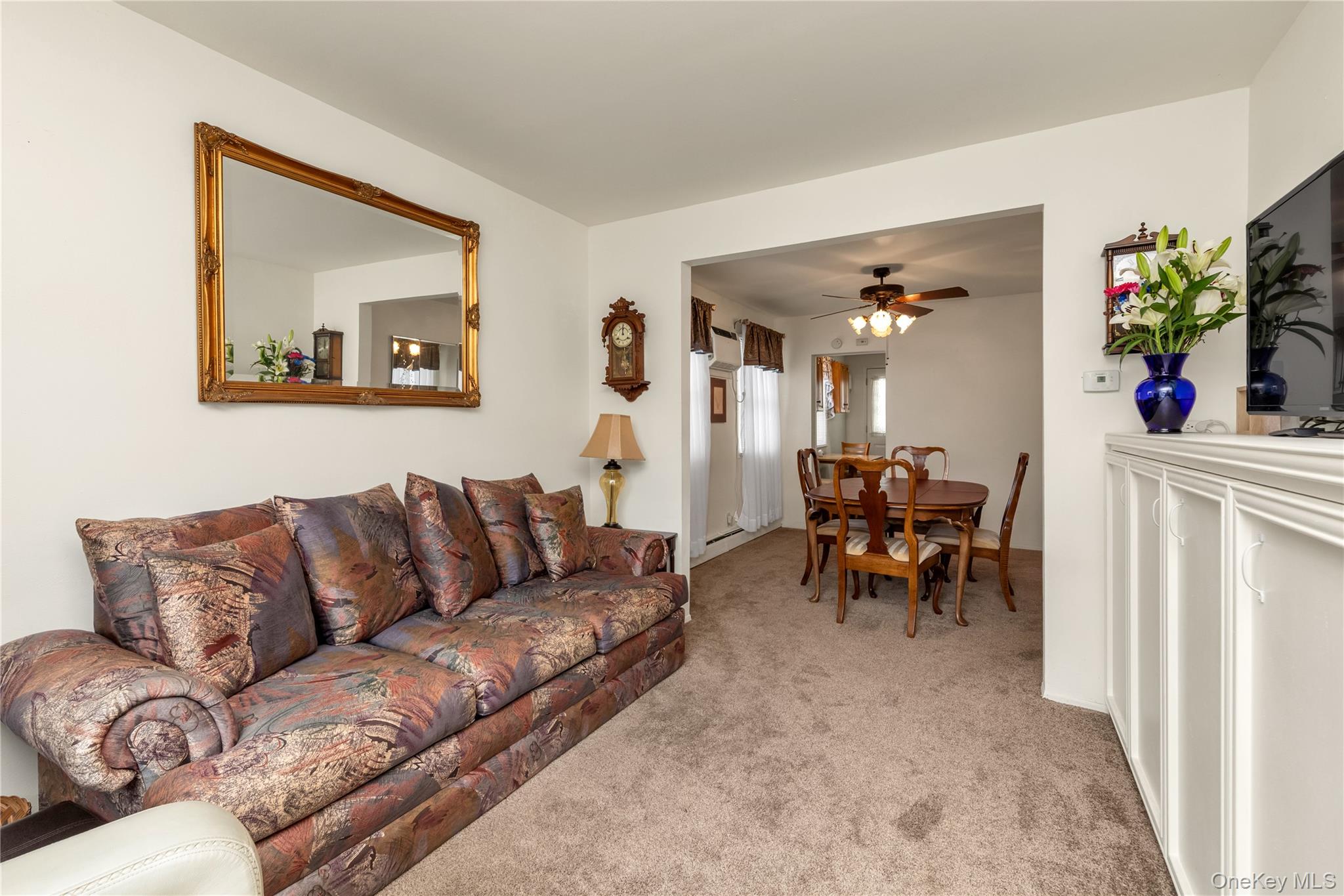 369 Maple Avenue Property Photo 5