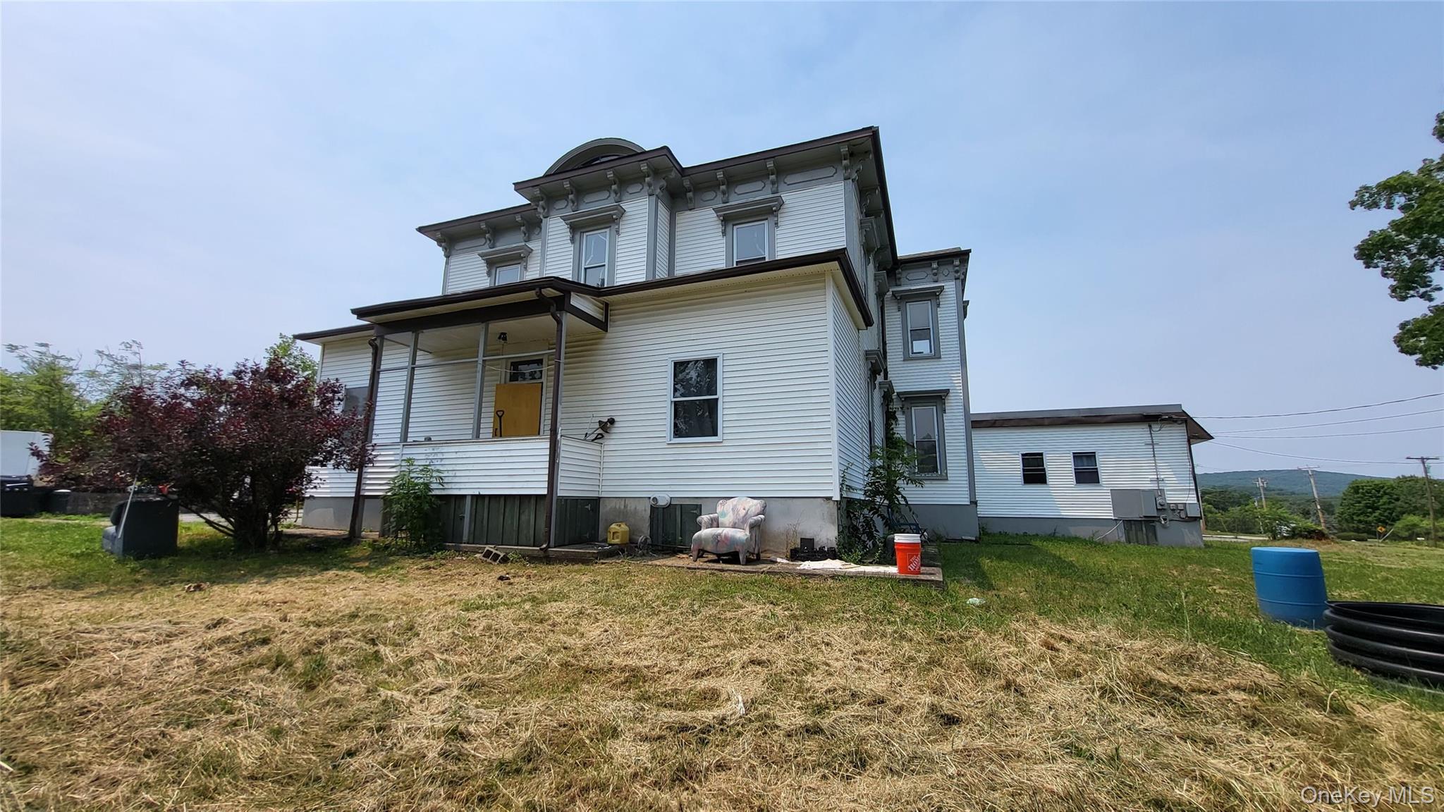 1 Mills Place Property Photo 4