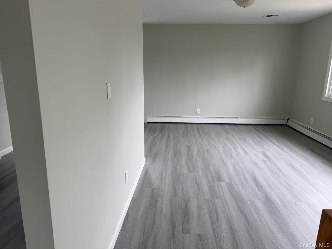 858 Oliver Avenue Property Photo 10
