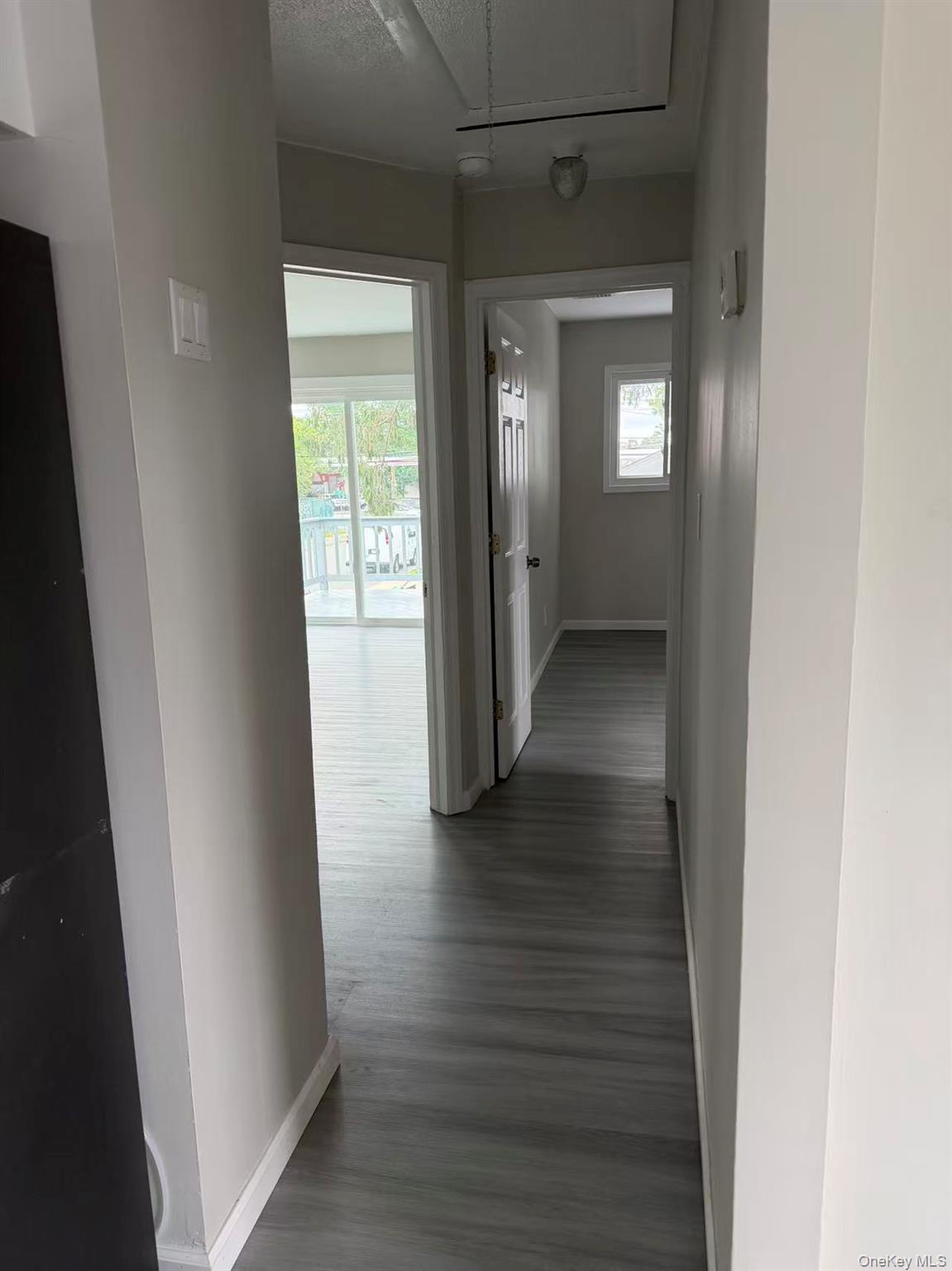 858 Oliver Avenue Property Photo 16