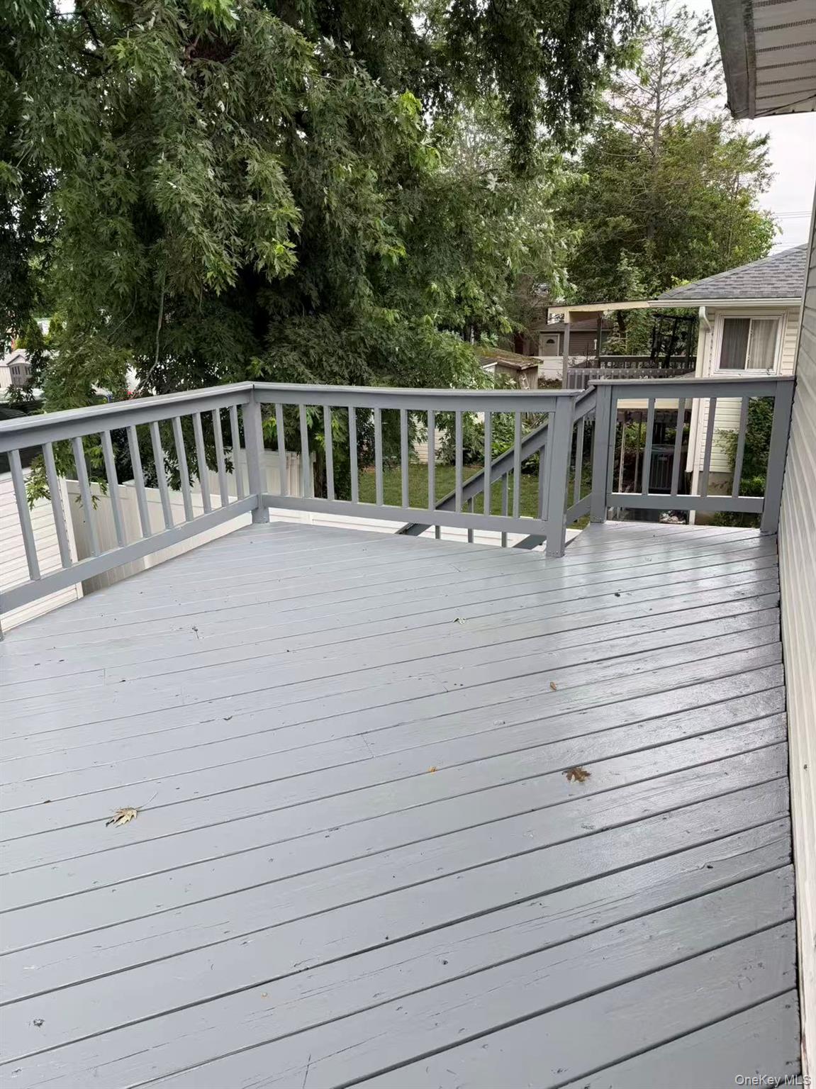 858 Oliver Avenue Property Photo 25
