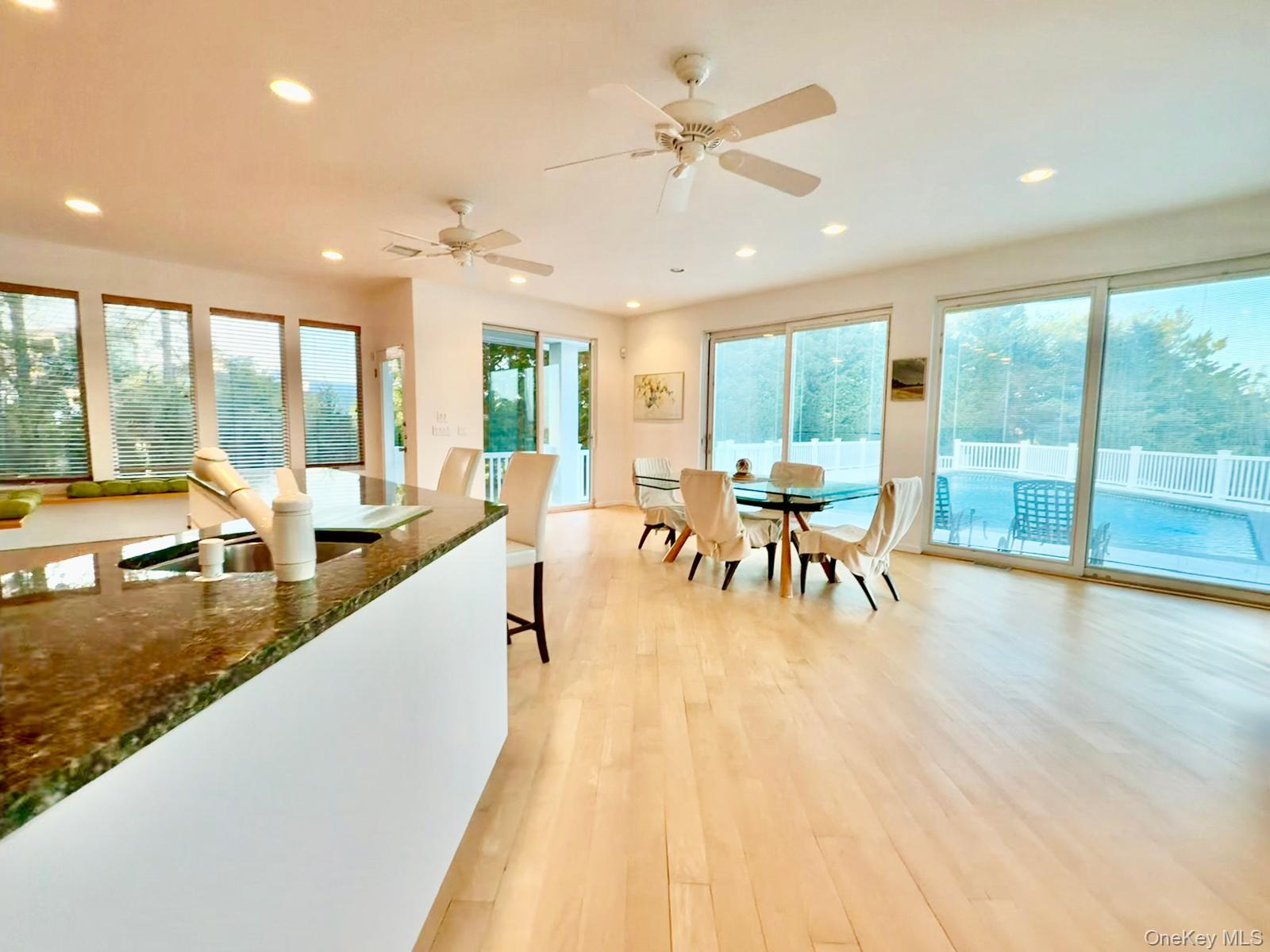 18 Pine Tree Lane Property Photo 14