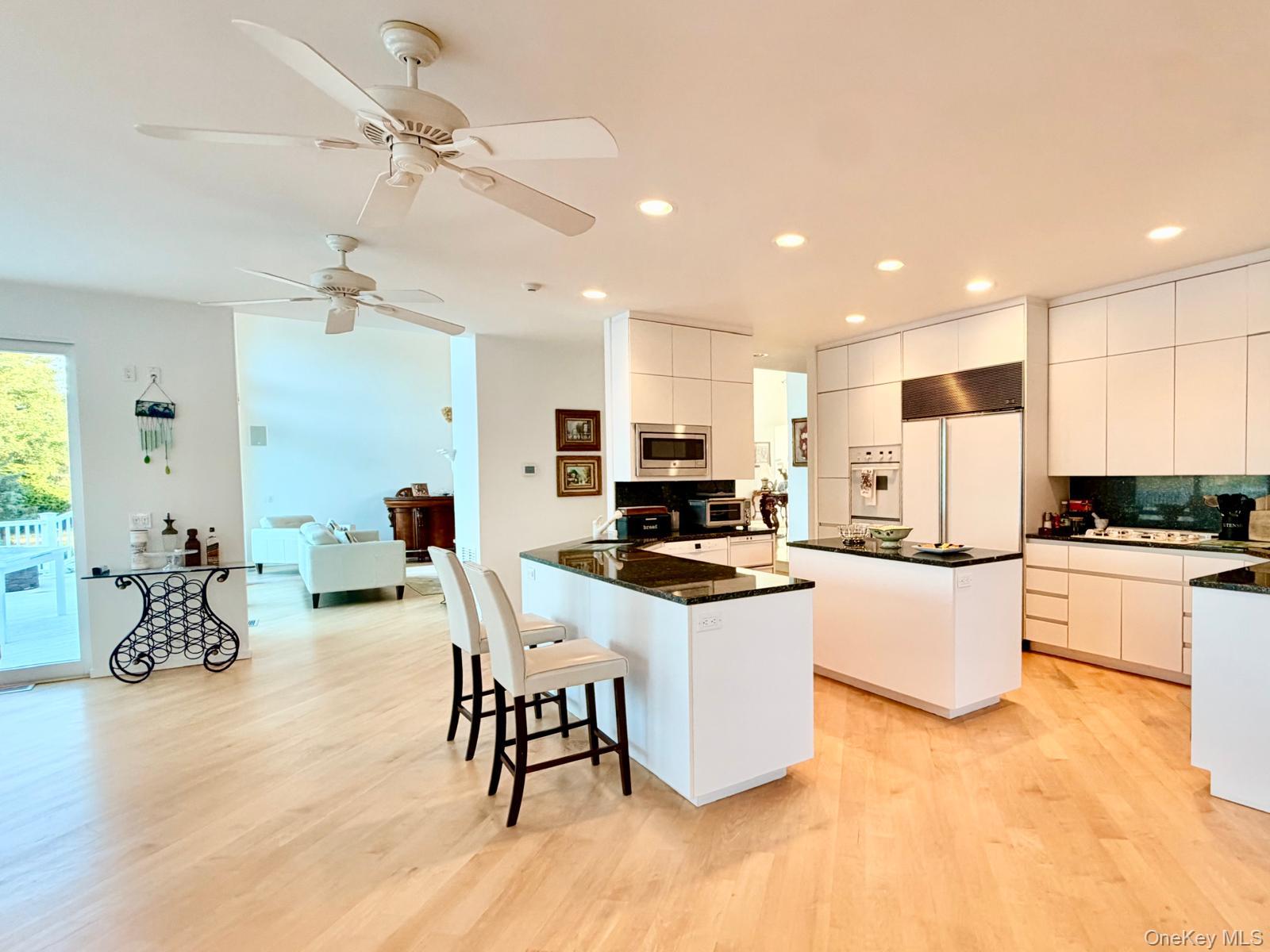 18 Pine Tree Lane Property Photo 15