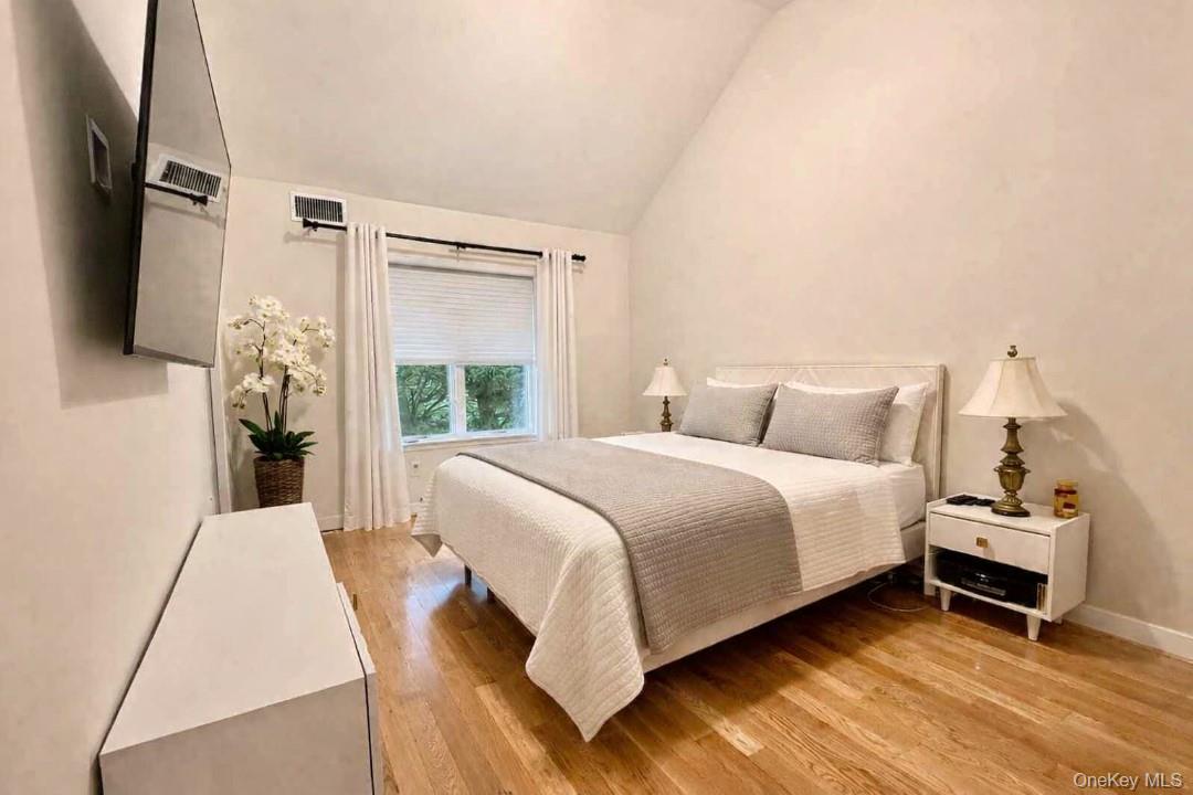 18 Pine Tree Lane Property Photo 20