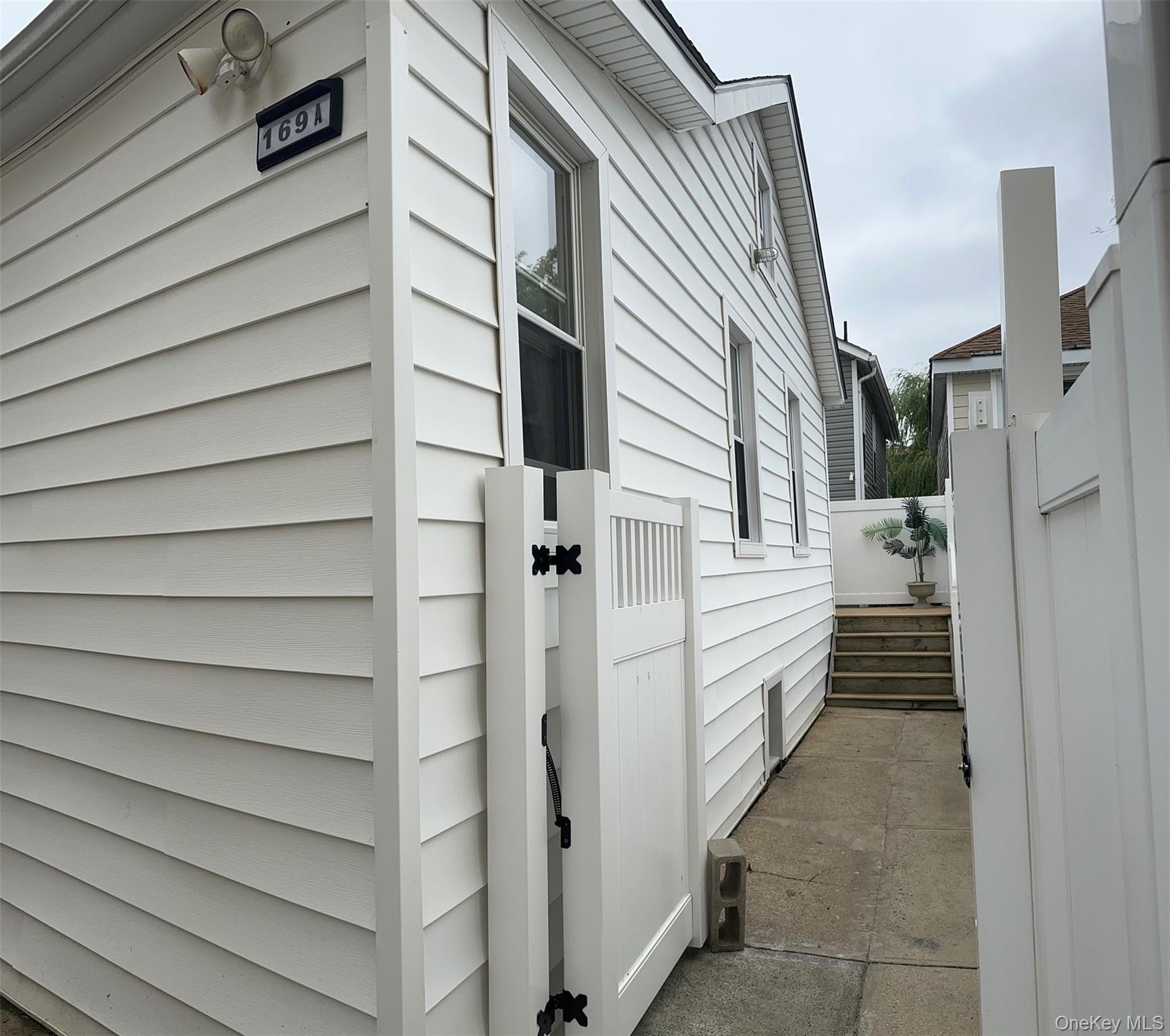 169a Beach 91st Street Property Photo 6