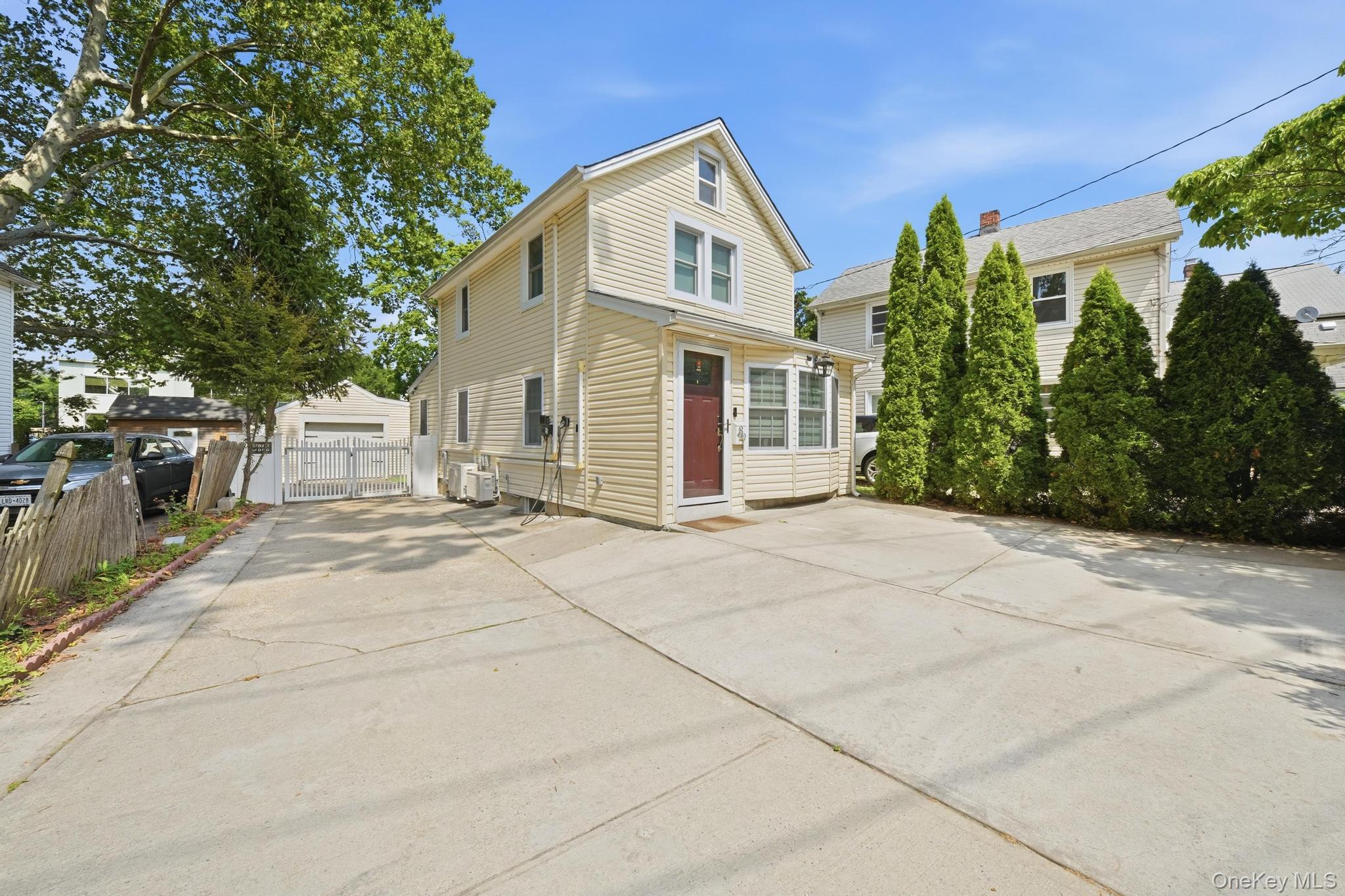 89 Harbor Road Property Photo 2
