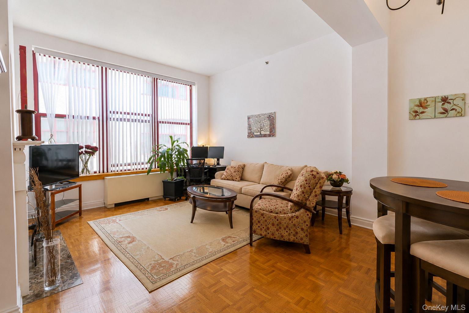 1 Scarsdale Road 409 Property Photo 4