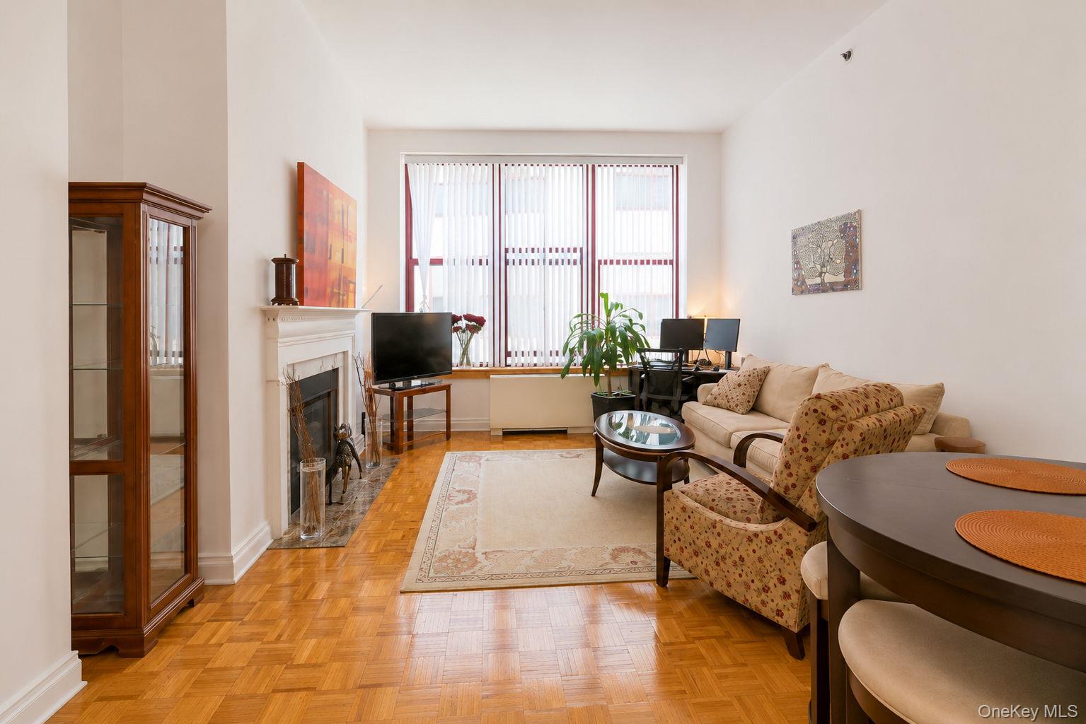 1 Scarsdale Road 409 Property Photo 8