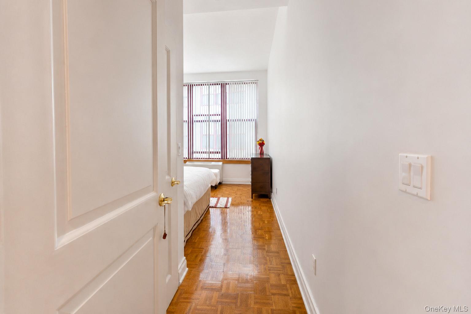 1 Scarsdale Road 409 Property Photo 11