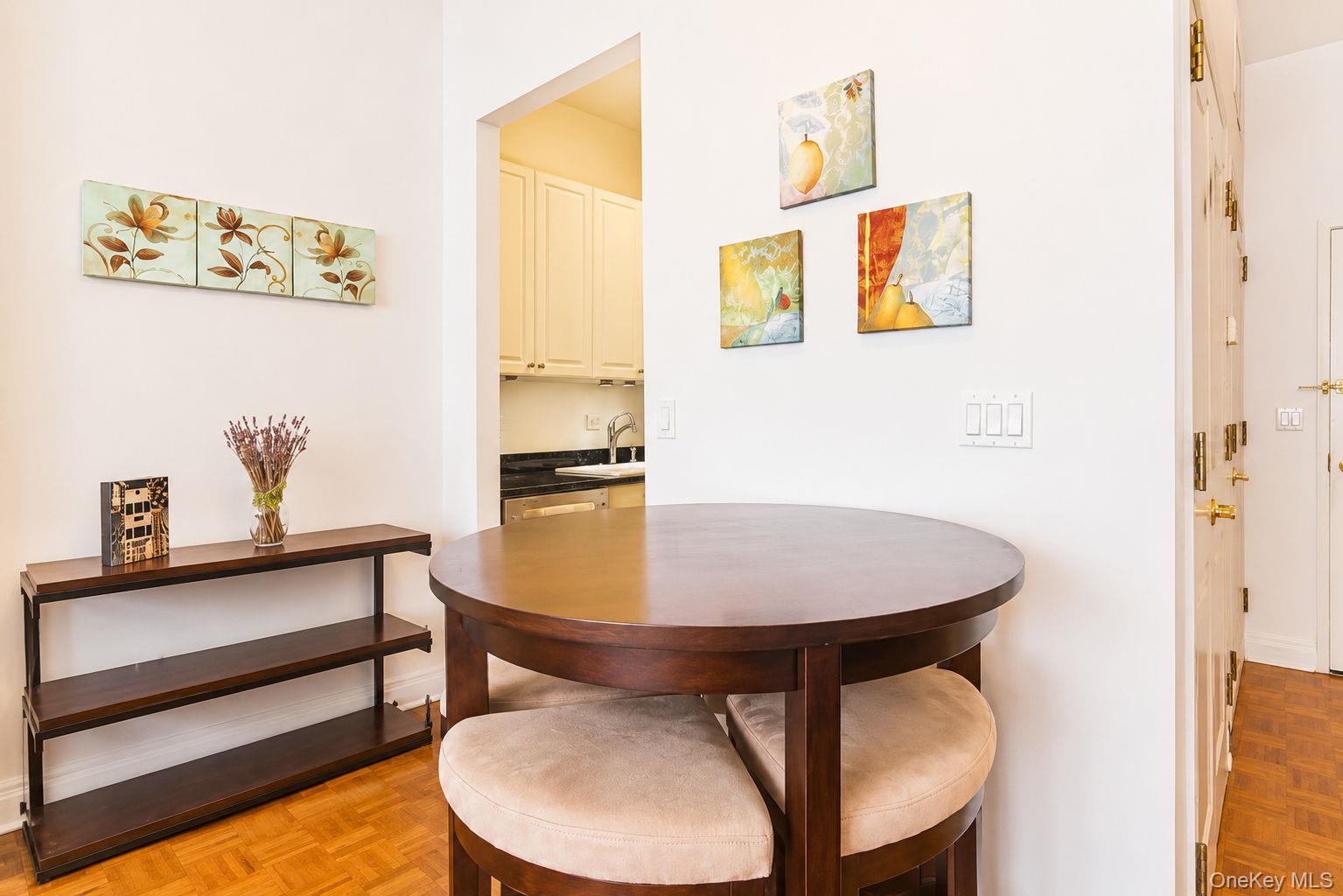1 Scarsdale Road 409 Property Photo 16