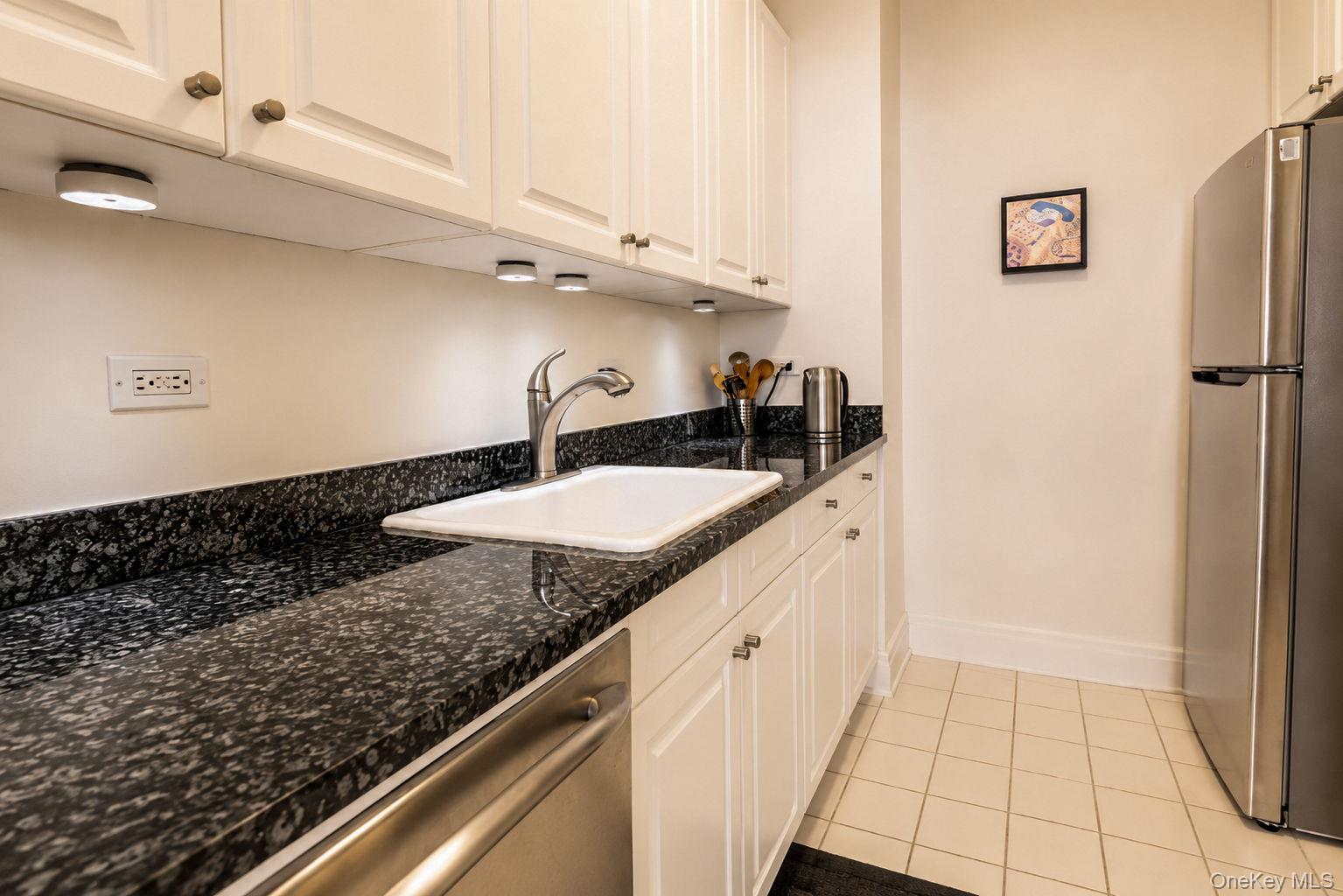 1 Scarsdale Road 409 Property Photo 20