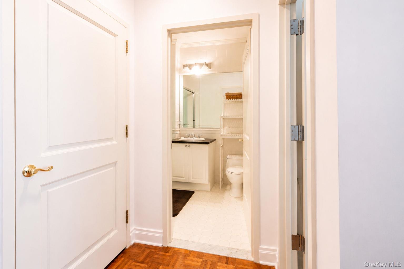 1 Scarsdale Road 409 Property Photo 25