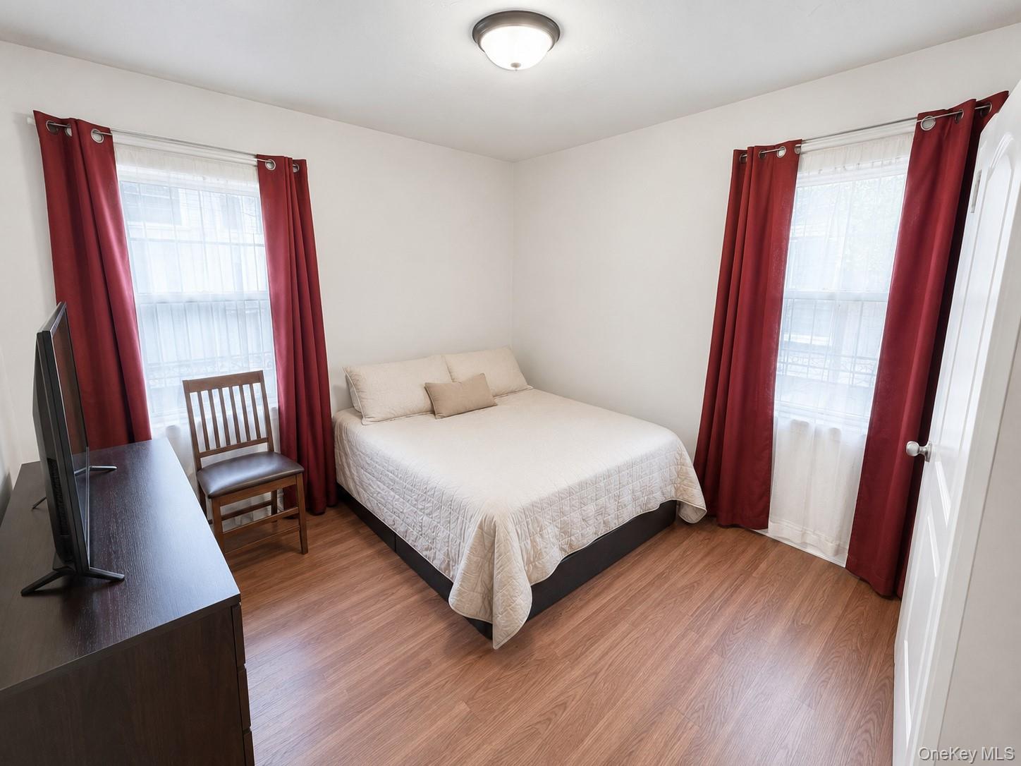 10713 Sutter Avenue Property Photo 13