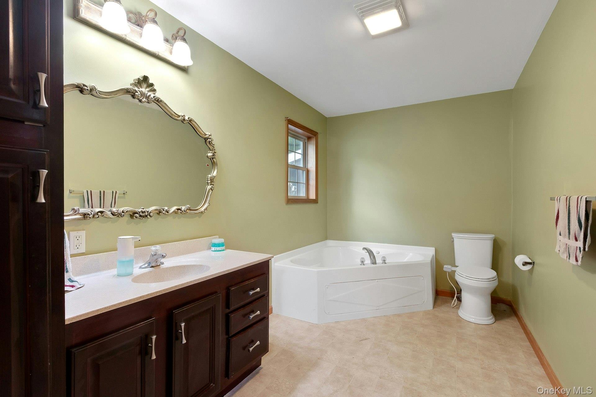 188 Hoyt Street Property Photo 24