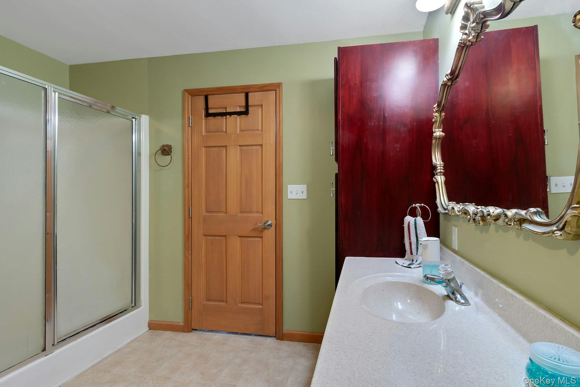 188 Hoyt Street Property Photo 26