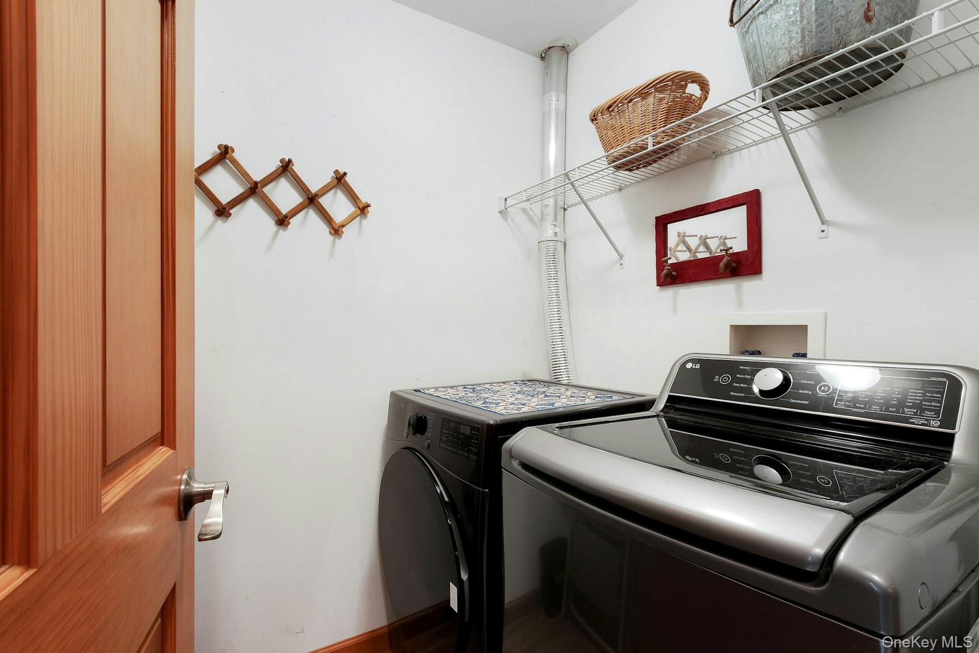188 Hoyt Street Property Photo 34