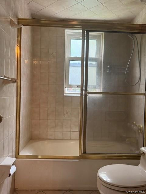 852 Henry Street Property Photo 14