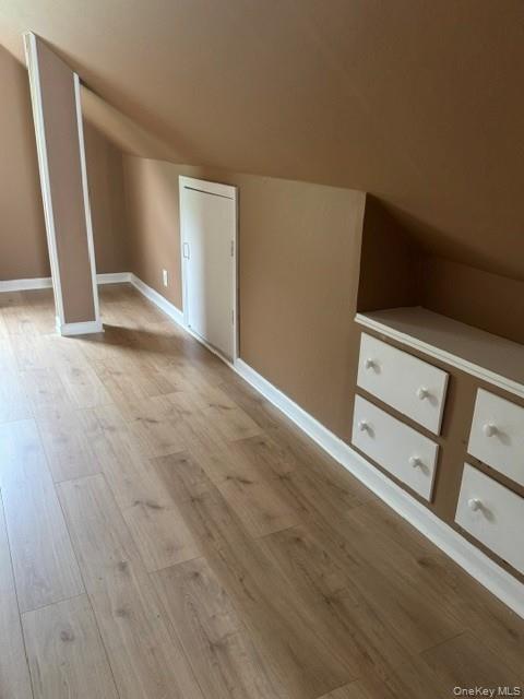 852 Henry Street Property Photo 19
