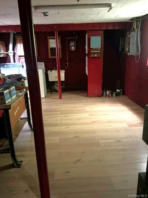 852 Henry Street Property Photo 25