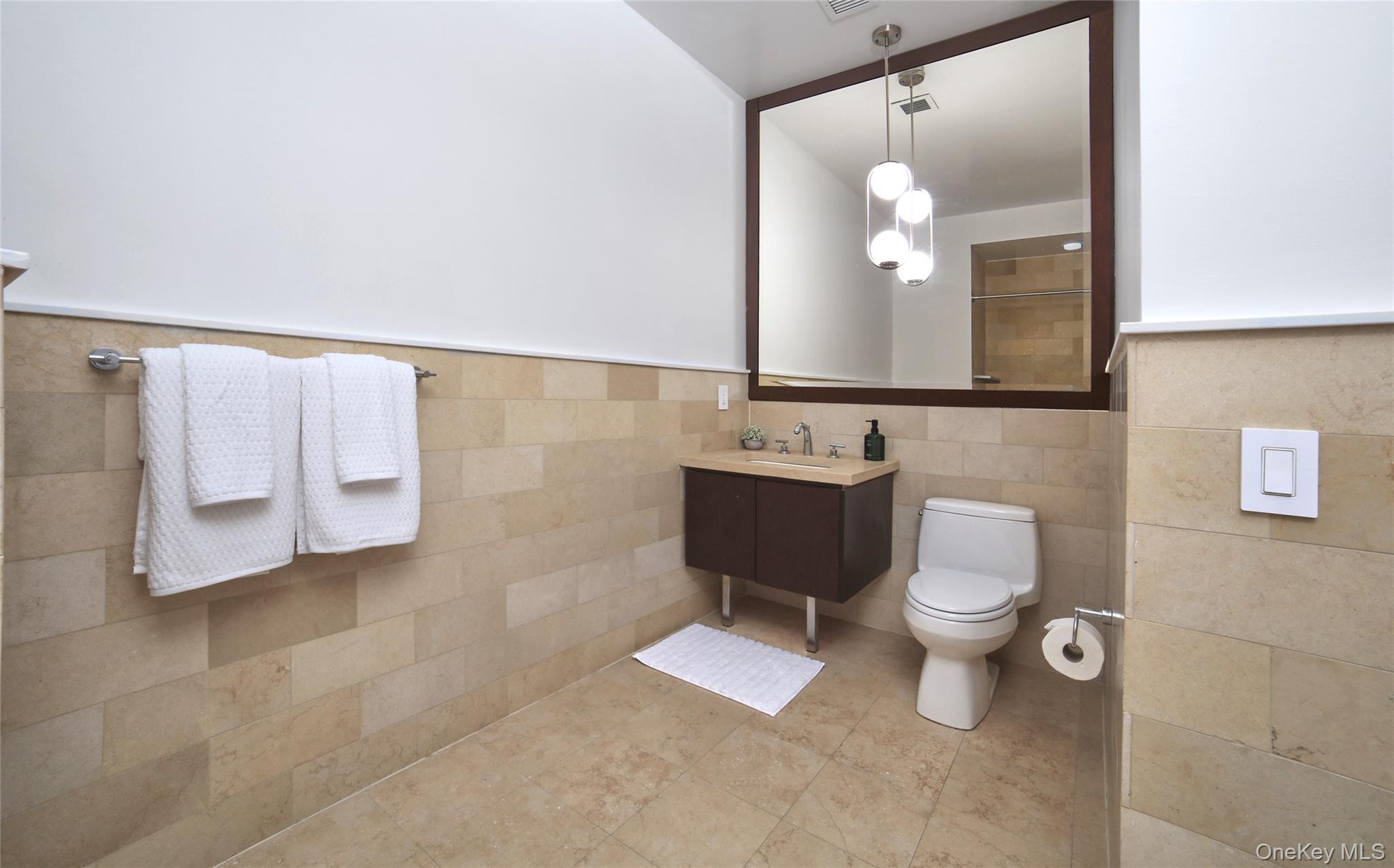 25 Leroy Place 415 Property Photo 10