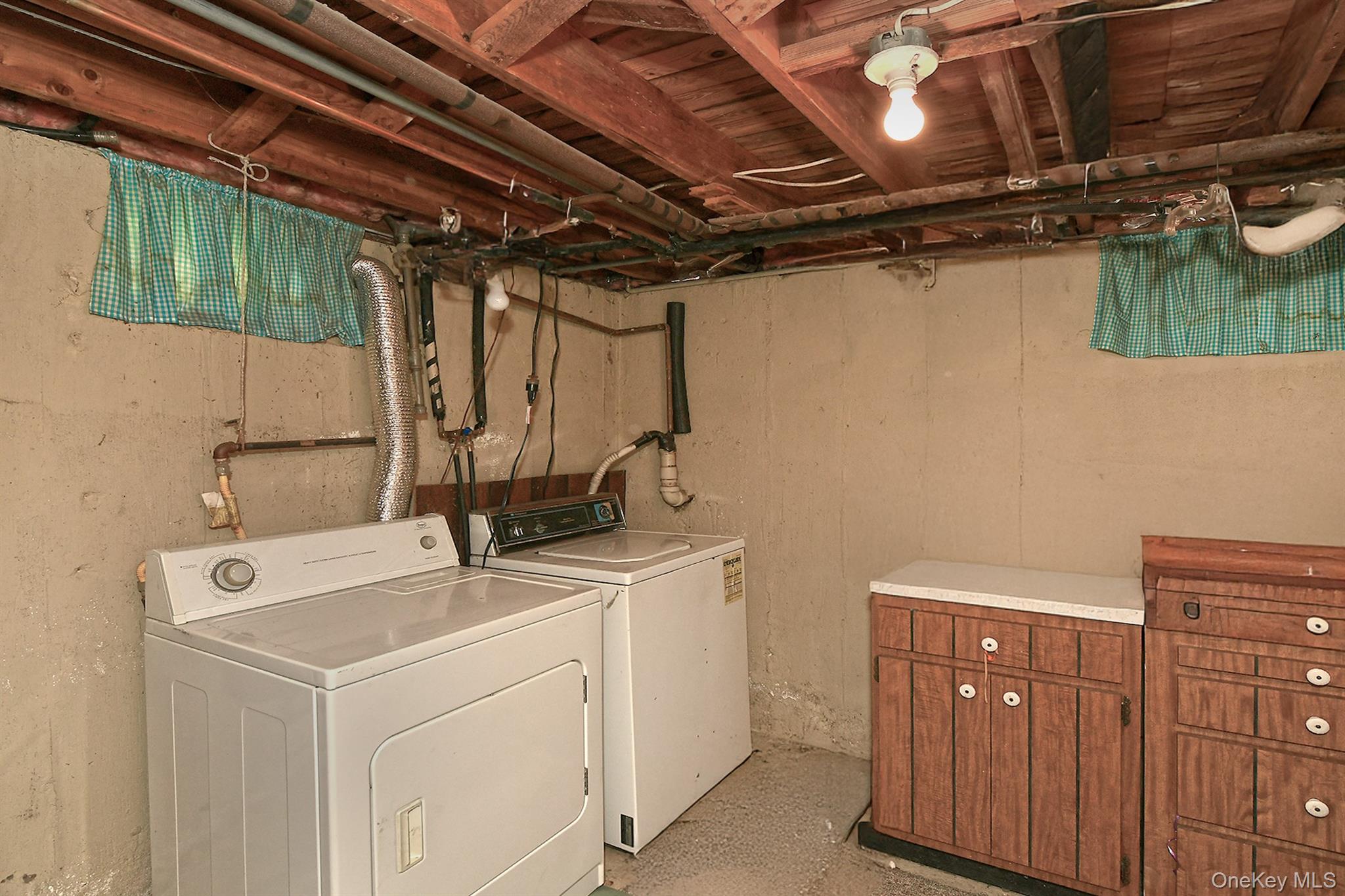 11 Bonnybill Drive Property Photo 27