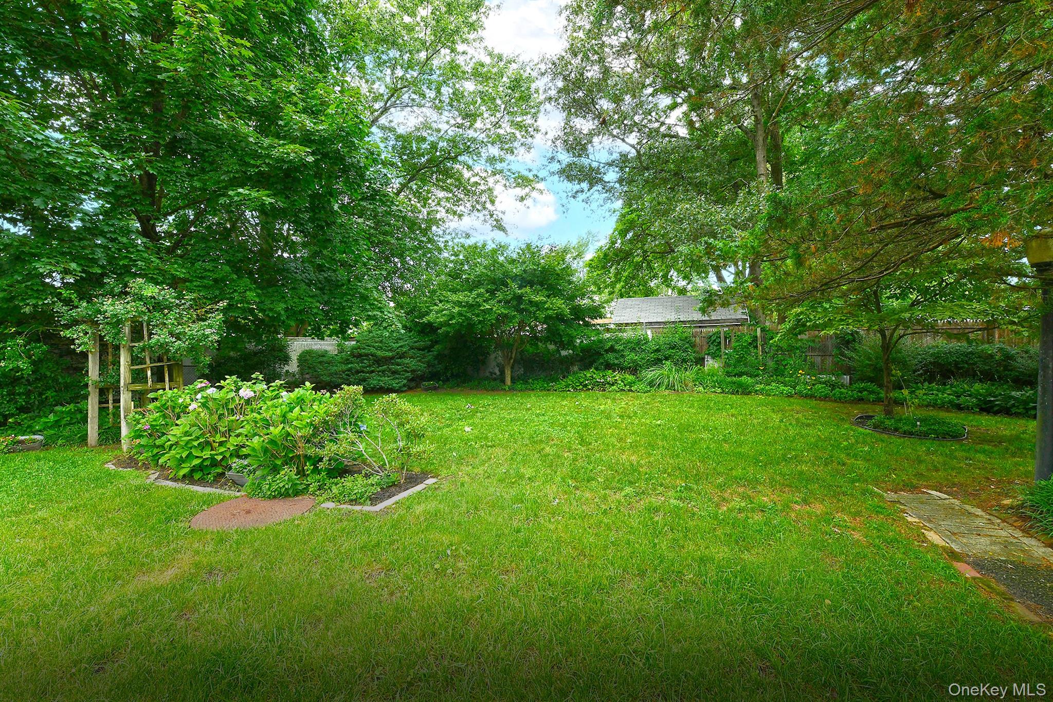 11 Bonnybill Drive Property Photo 32