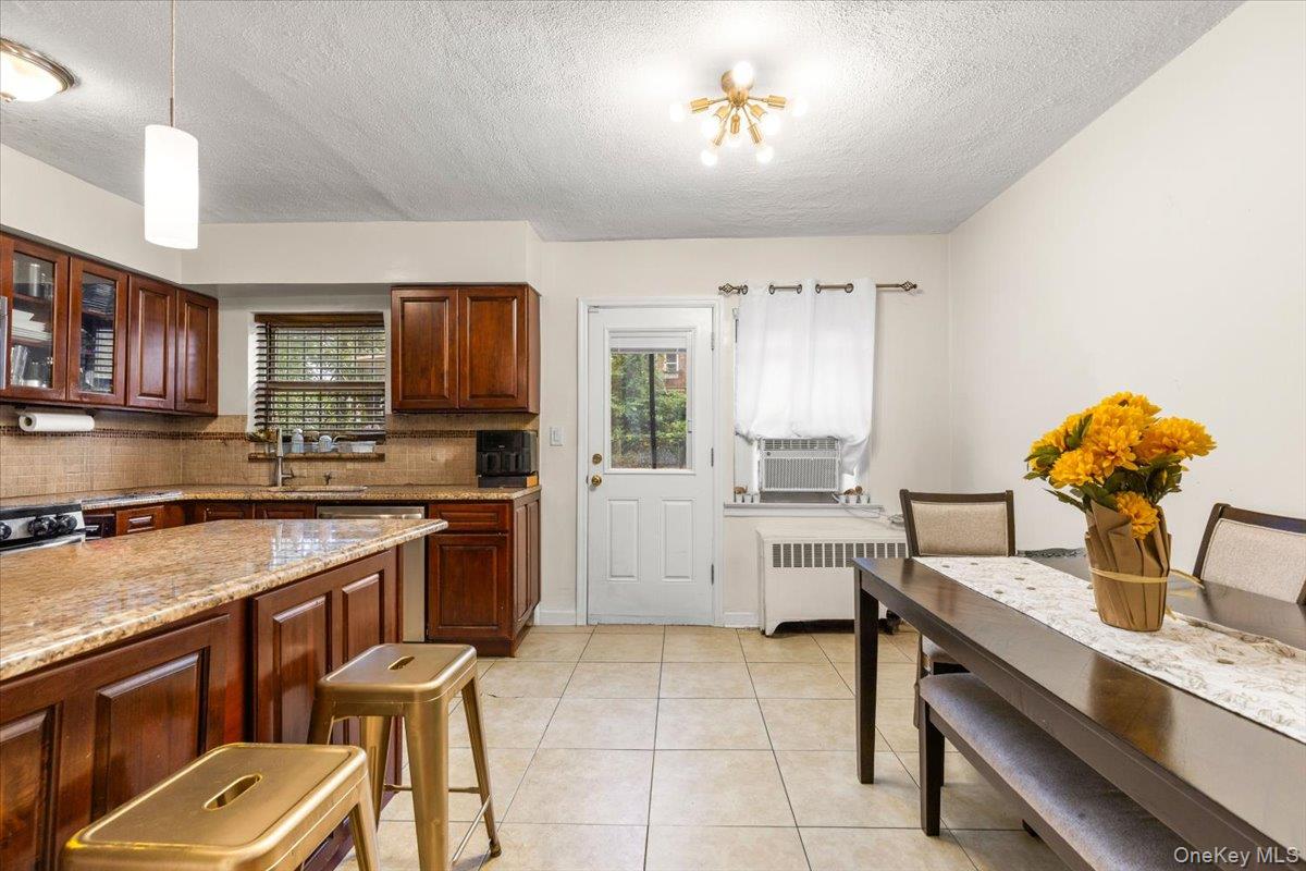3303 Eastchester Road Property Photo 6