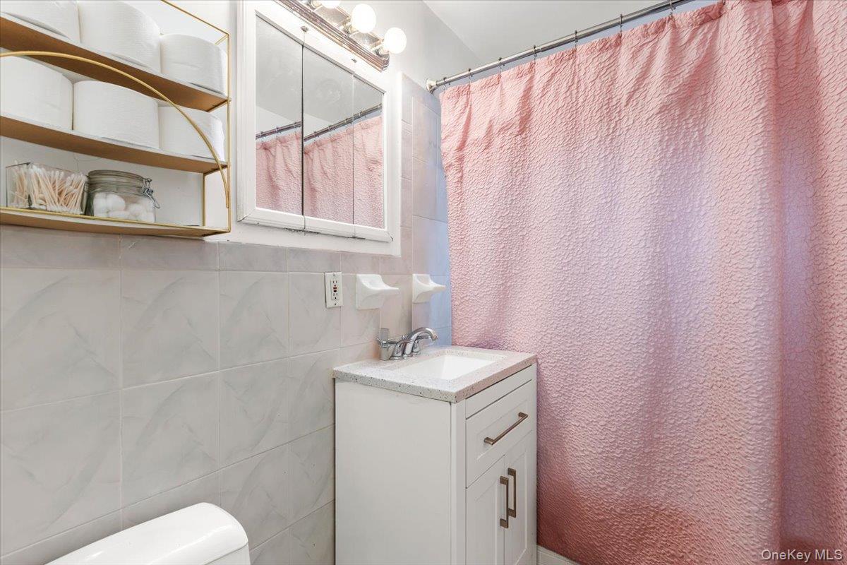 3303 Eastchester Road Property Photo 13