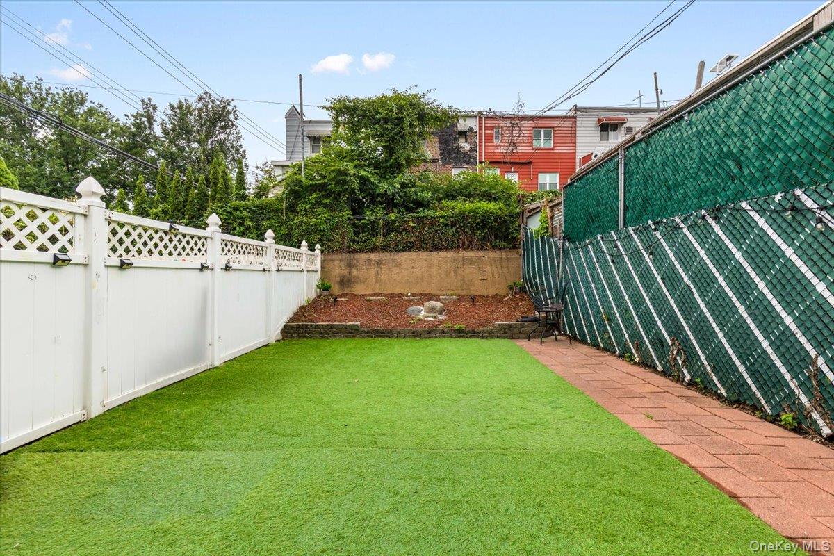3303 Eastchester Road Property Photo 18