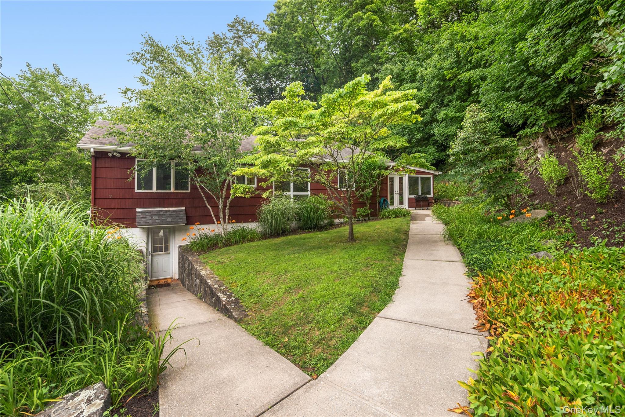 7 Ogden Road Property Photo 2