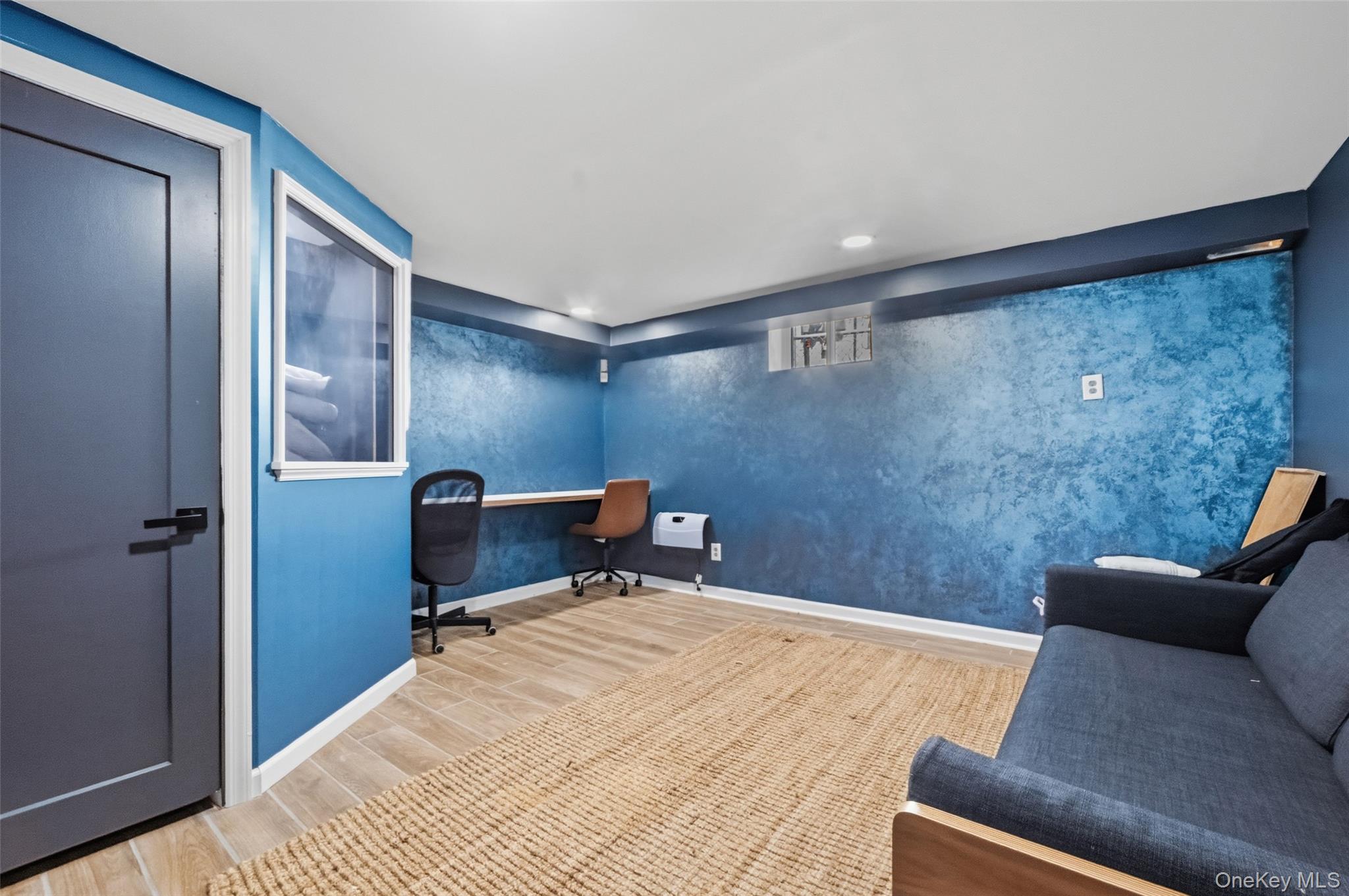 1090 Midland Avenue Property Photo 18