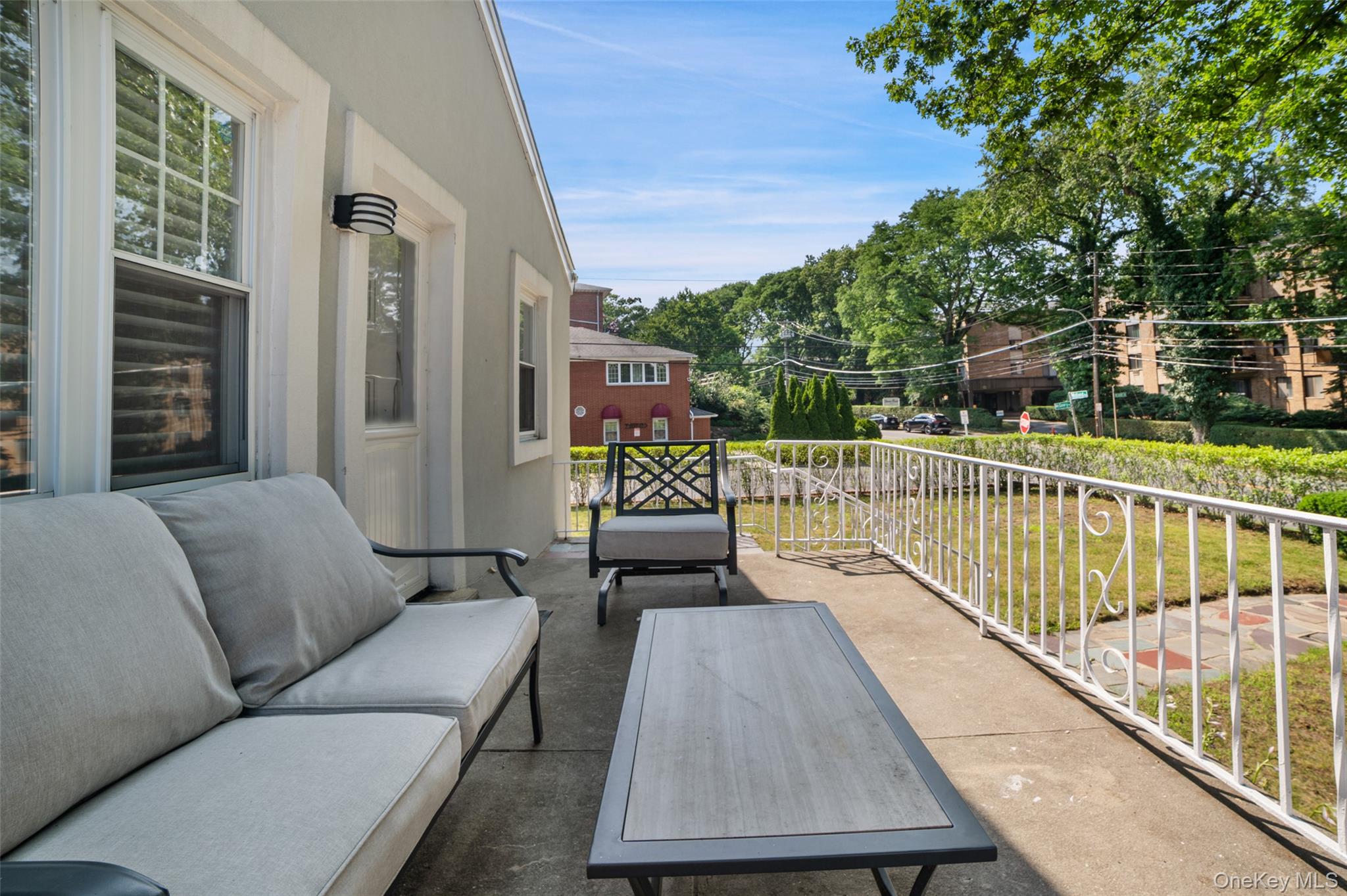 1090 Midland Avenue Property Photo 20