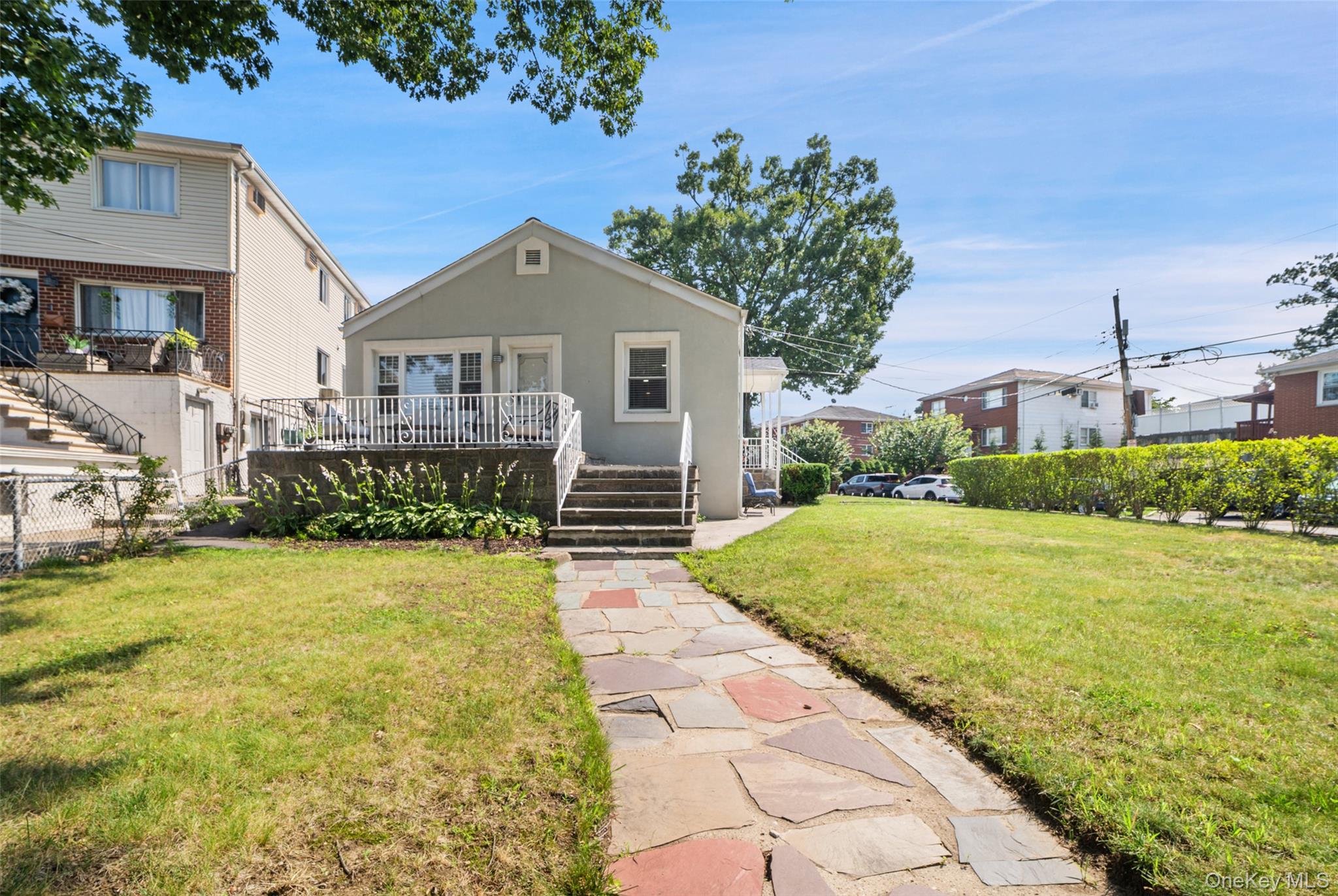 1090 Midland Avenue Property Photo 22