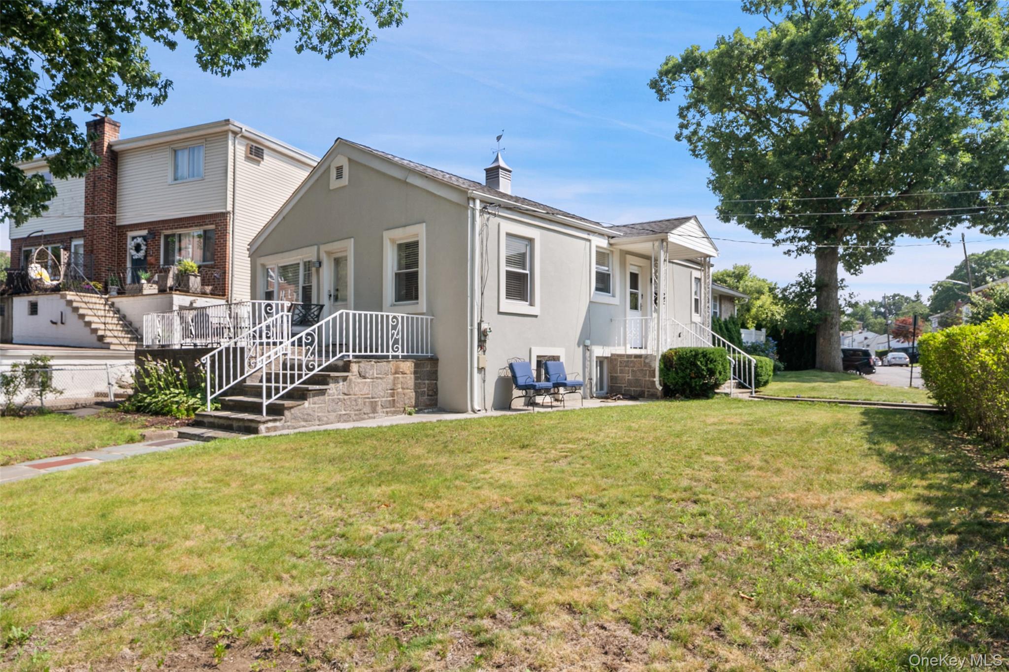 1090 Midland Avenue Property Photo 23
