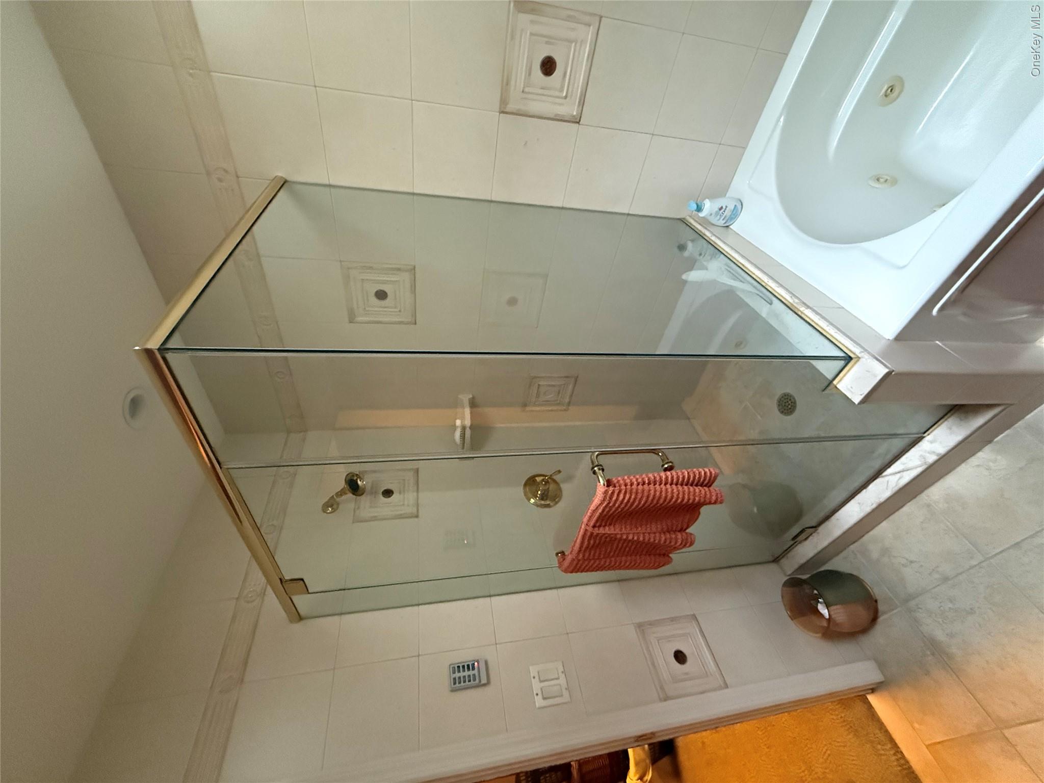 64-23 84th Street Property Photo 32