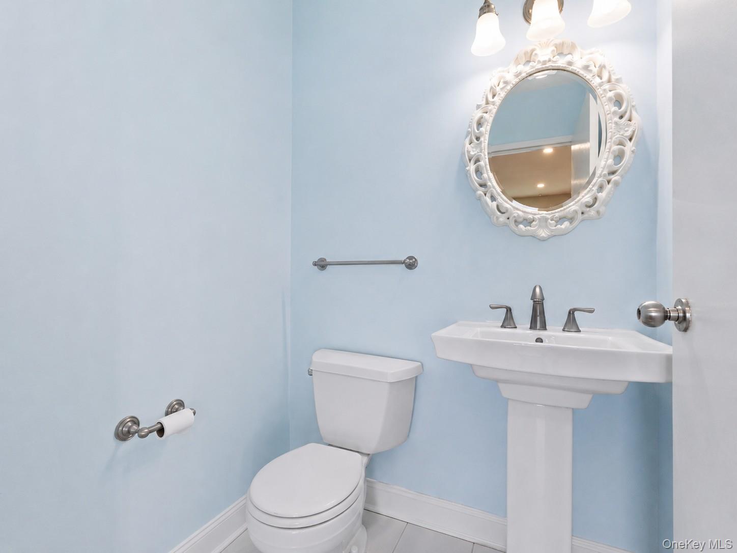 100 W Broadway 6c Property Photo 7