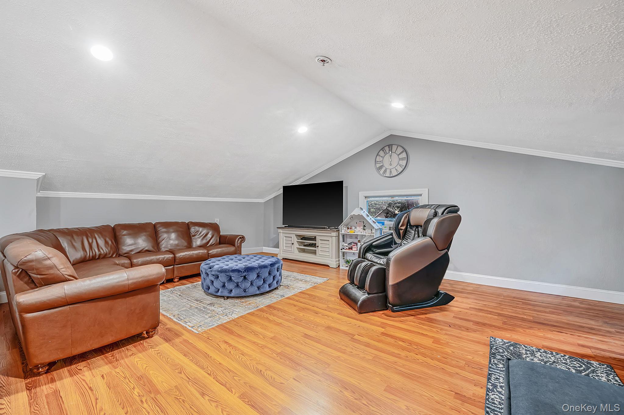 208 Avenue C Property Photo 23