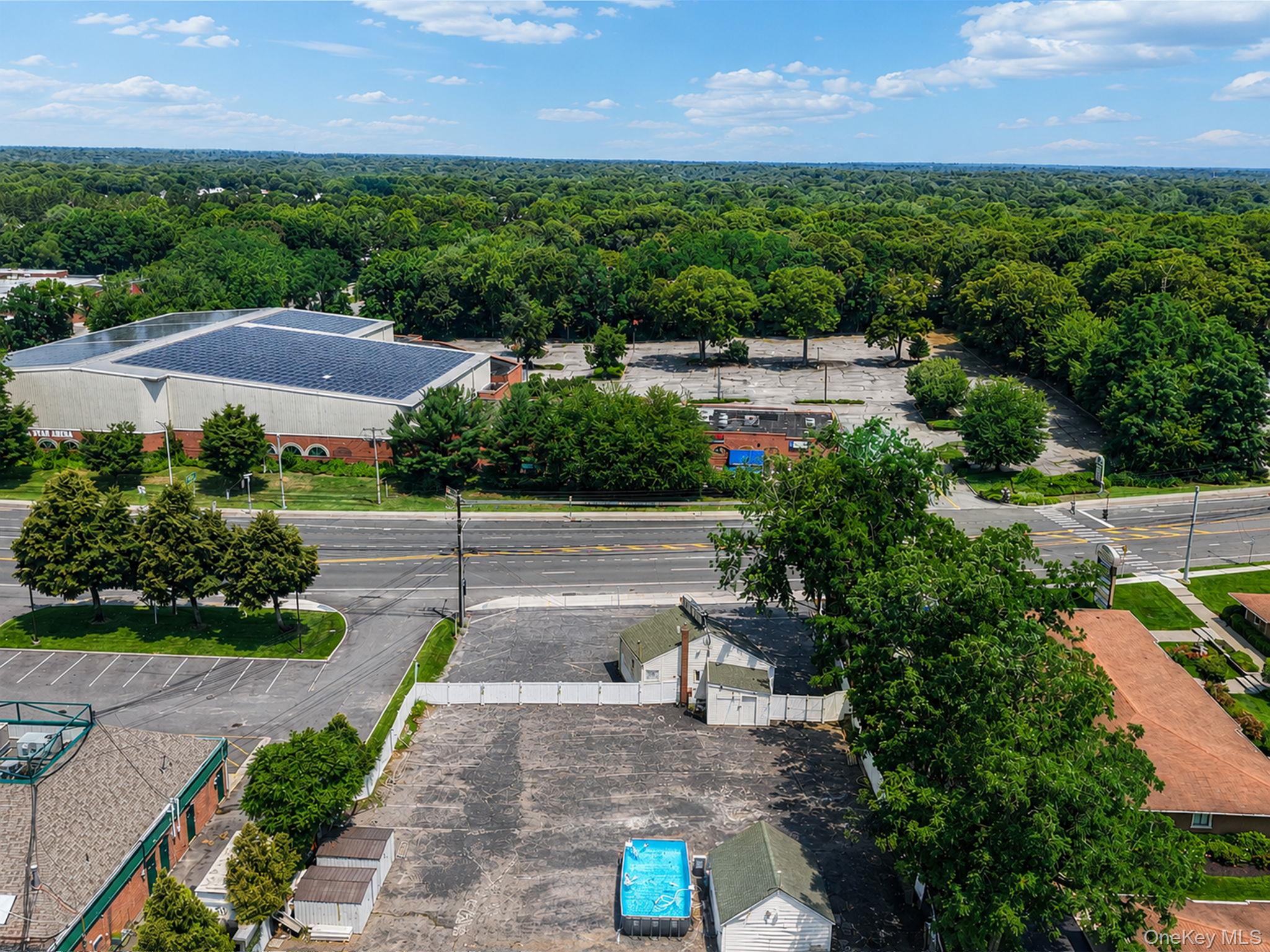 262 Middle Country Road Property Photo 19