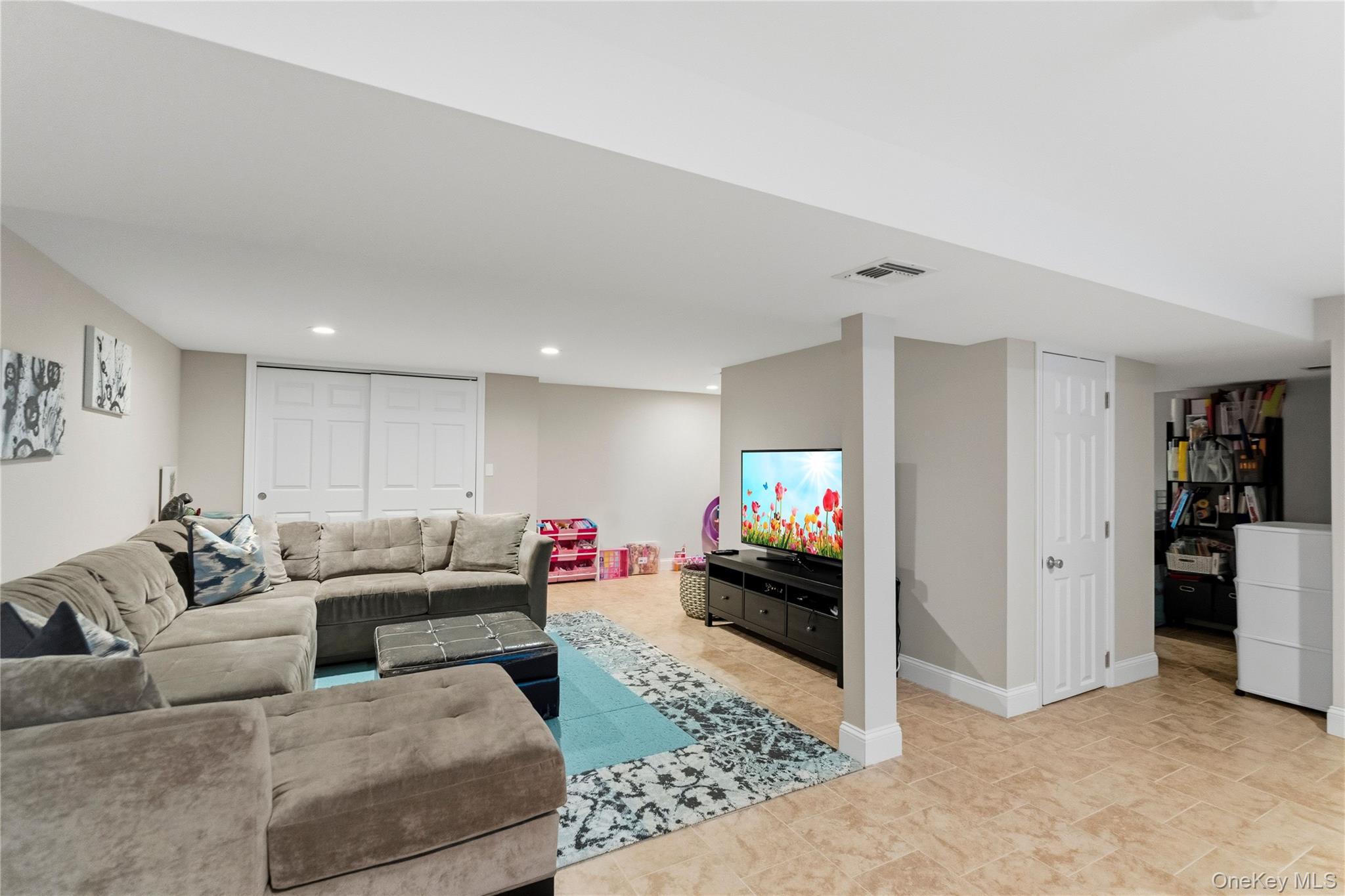 17 Woodwaye Road Property Photo 37