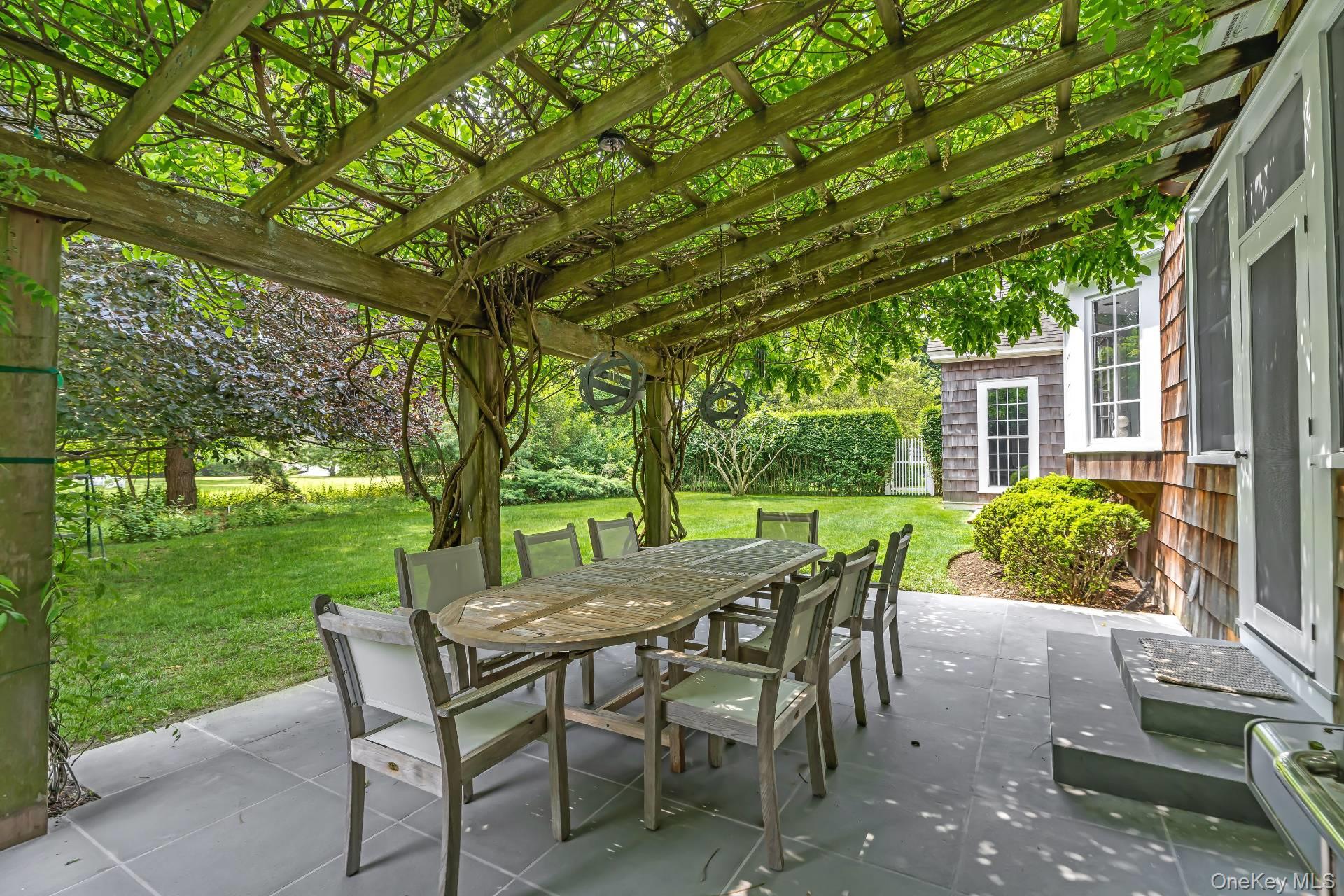5 Shinnecock Road Property Photo 15