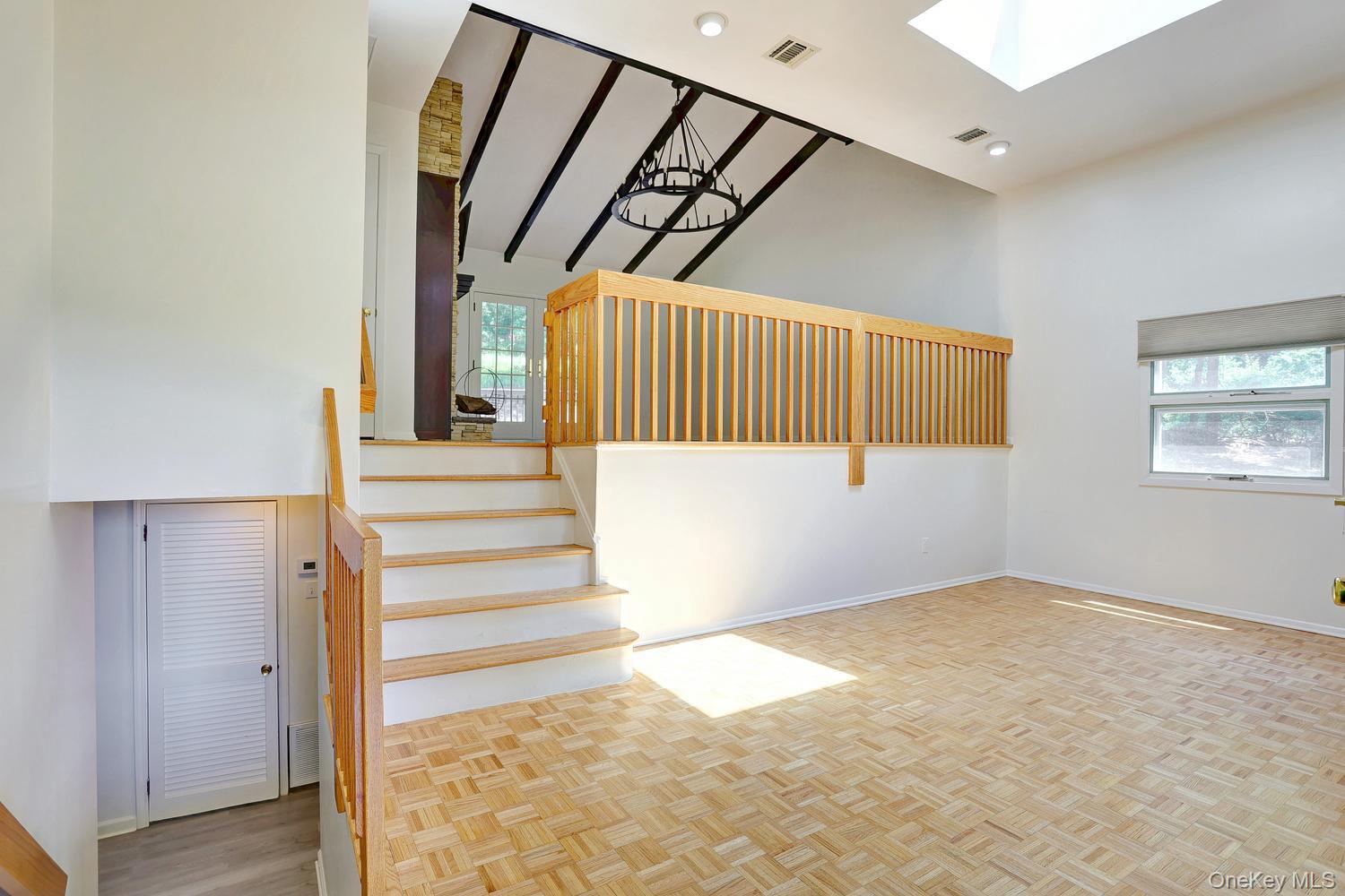 9 Charlotte Drive Property Photo 4