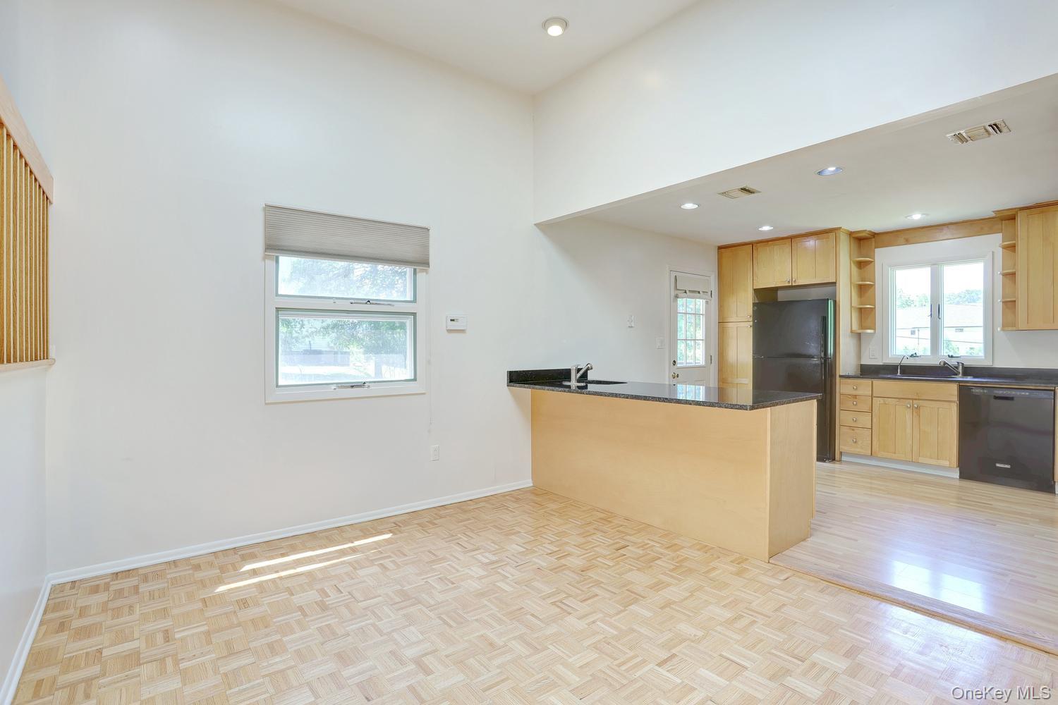9 Charlotte Drive Property Photo 6