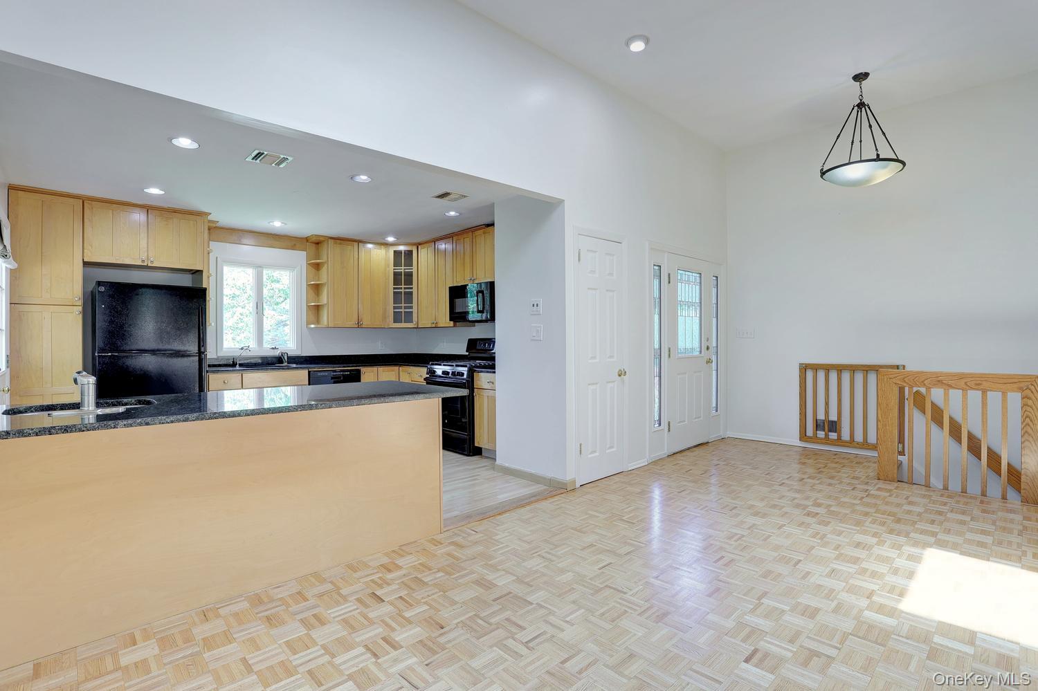 9 Charlotte Drive Property Photo 7