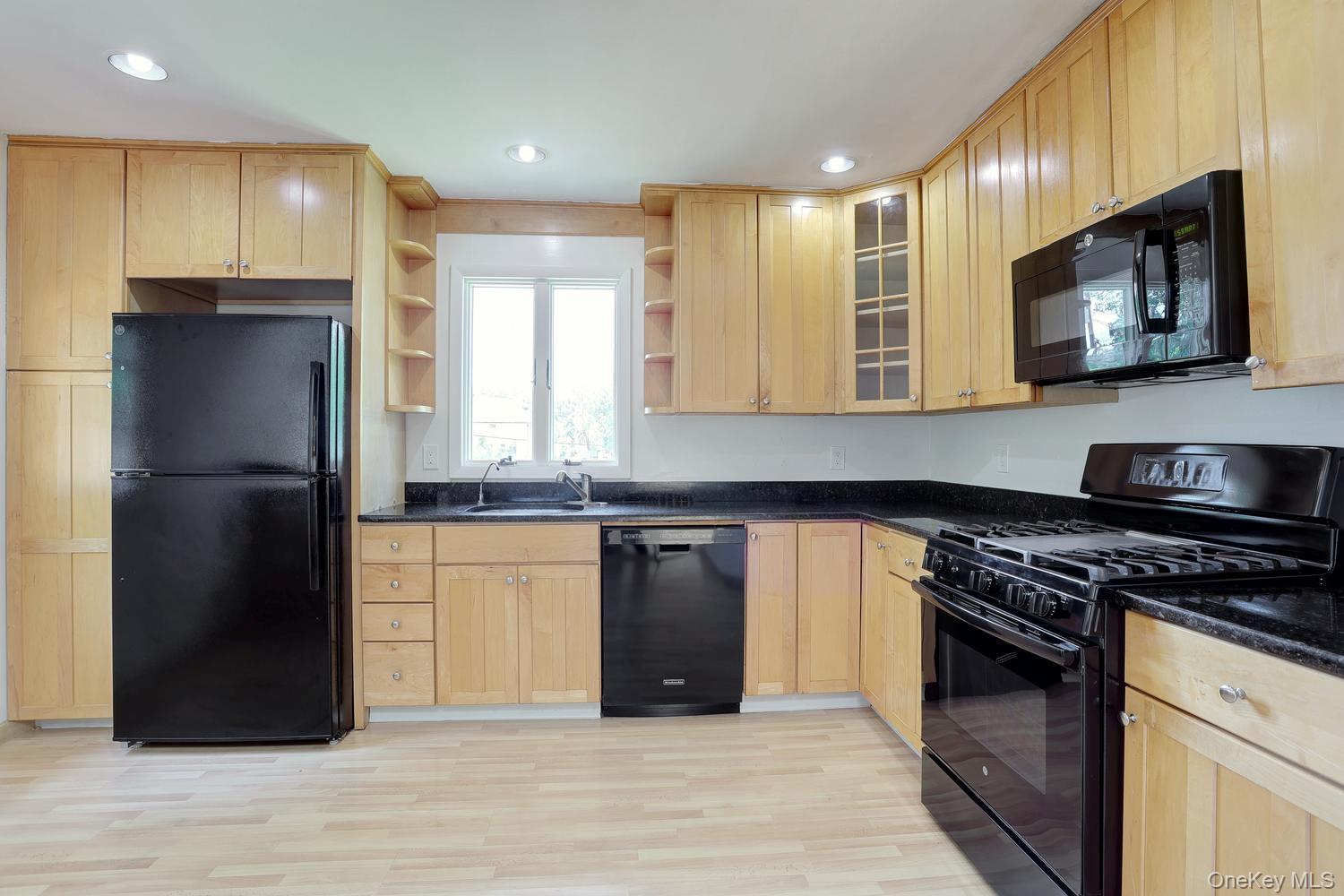 9 Charlotte Drive Property Photo 8
