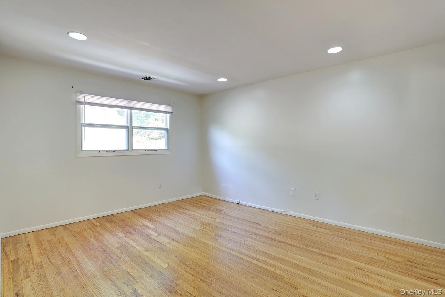 9 Charlotte Drive Property Photo 18